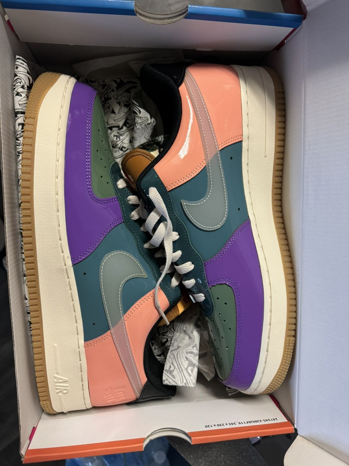 Nike × Undefeated Undefeated Multi-patent Wild Berry Size US 12 / EU 45 - 1 Thumbnail