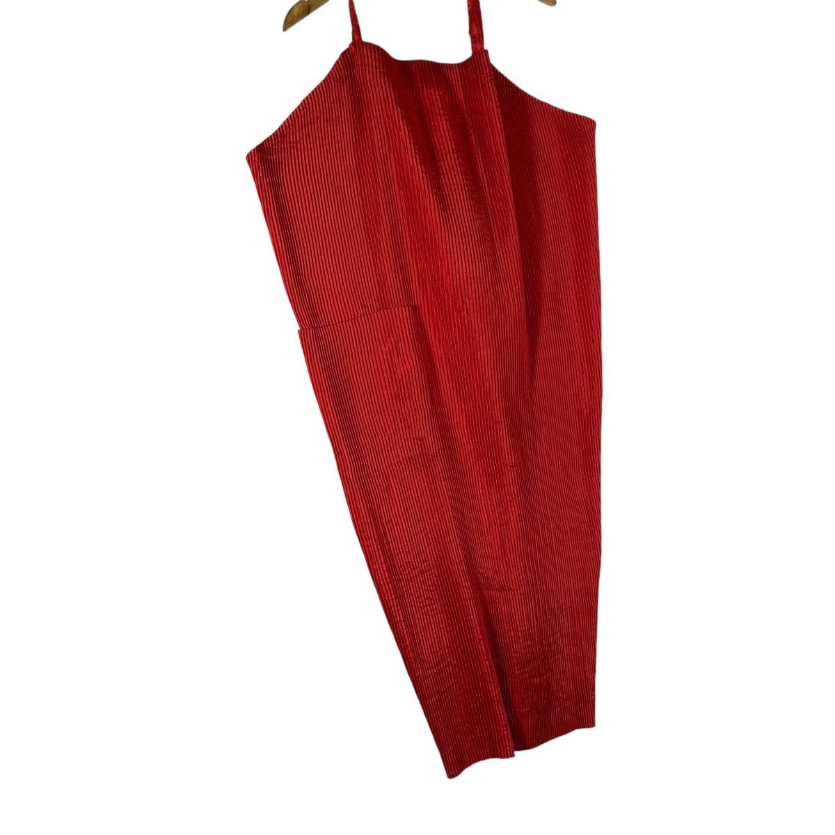Issey Miyake × Pleats Please Issey Miyake × Tsumori Chisato Issey Miyake Pleats Please Apron Red Colour Size ONE SIZE - 6 Thumbnail