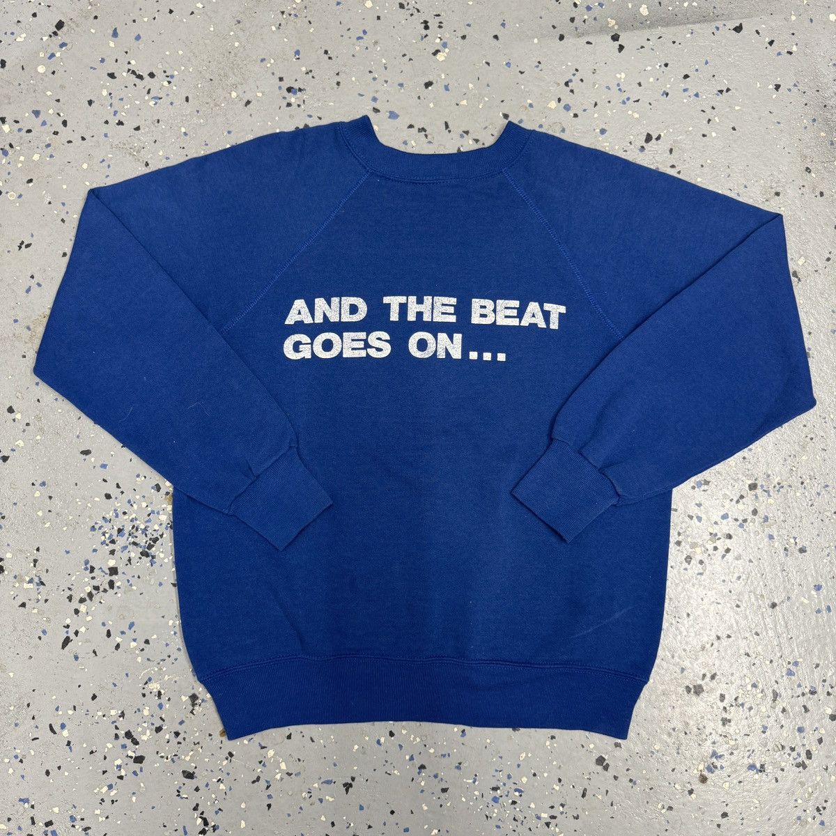 Jerzees Vintage 90s Jerzees Artificial Heart Graphic Sweatshirt M Size US M / EU 48-50 / 2 - 2 Thumbnail