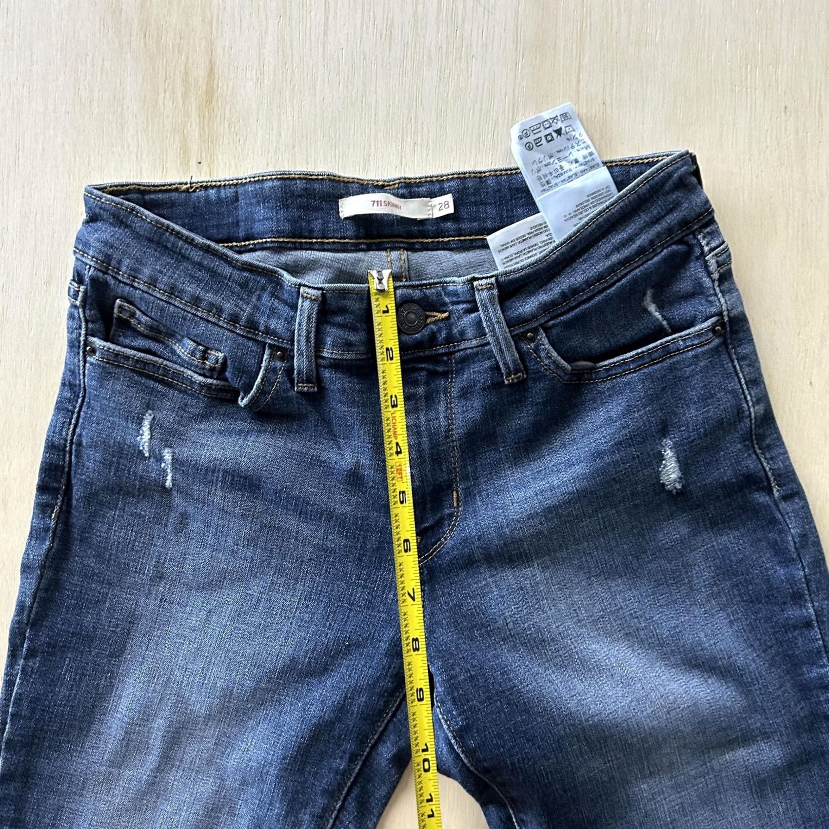 Levi's Levi's 711 Skinny Jeans Womens 28 Medium Wash Blue Mid Rise Stretch Denim Faded Distressed Pockets Zipper Button 5-Pocket Mens? Womens Size 28" / US 6 / IT 42 - 5 Thumbnail