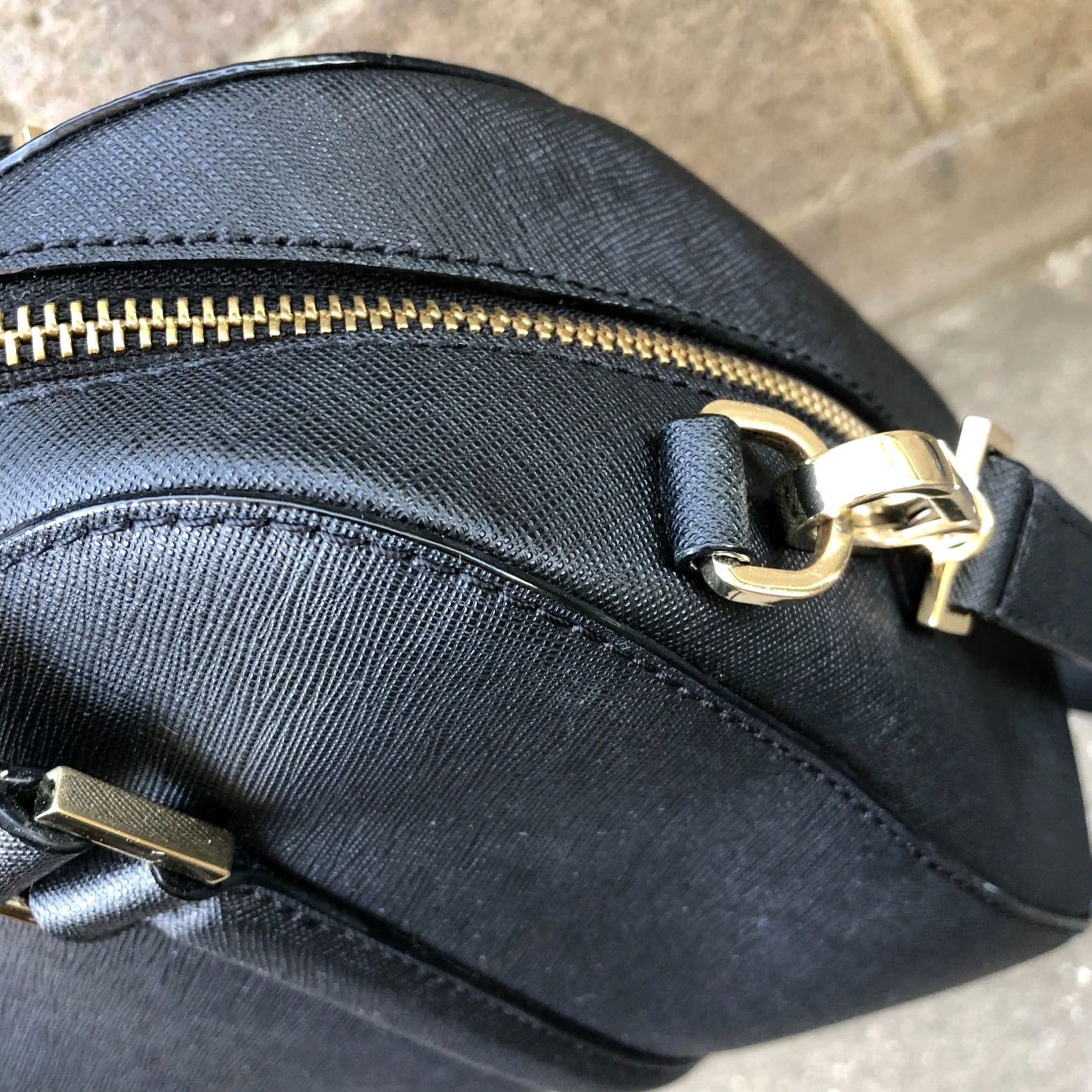 Vintage KATE SPADE Cassie Newbury Lane Purse Bowler Bag Crossbody Shoulder Top Handle Crossbody Womens Black Medium Leather Saffiano Pattern Newbury Lane 90s? Size M / US 6-8 / IT 42-44 - 5 Thumbnail