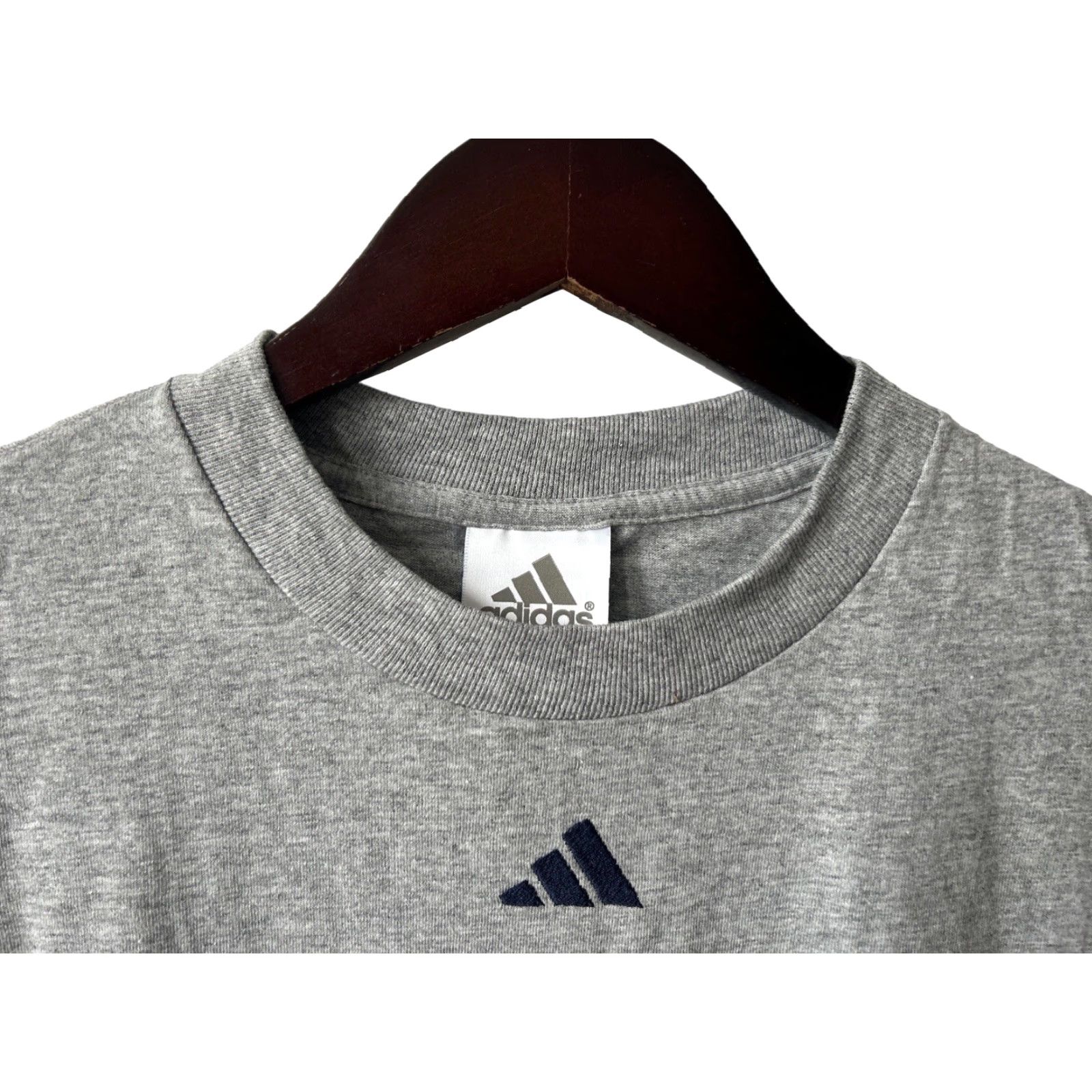 Adidas VINTAGE adidas Mountain Logo T-Shirt Mens Small Gray NWT 2004 Deadstock Logo Embroidered Mountain 21" Across 28" Long 8.5" Arms(Size) Size US S / EU 44-46 / 1 - 4 Thumbnail