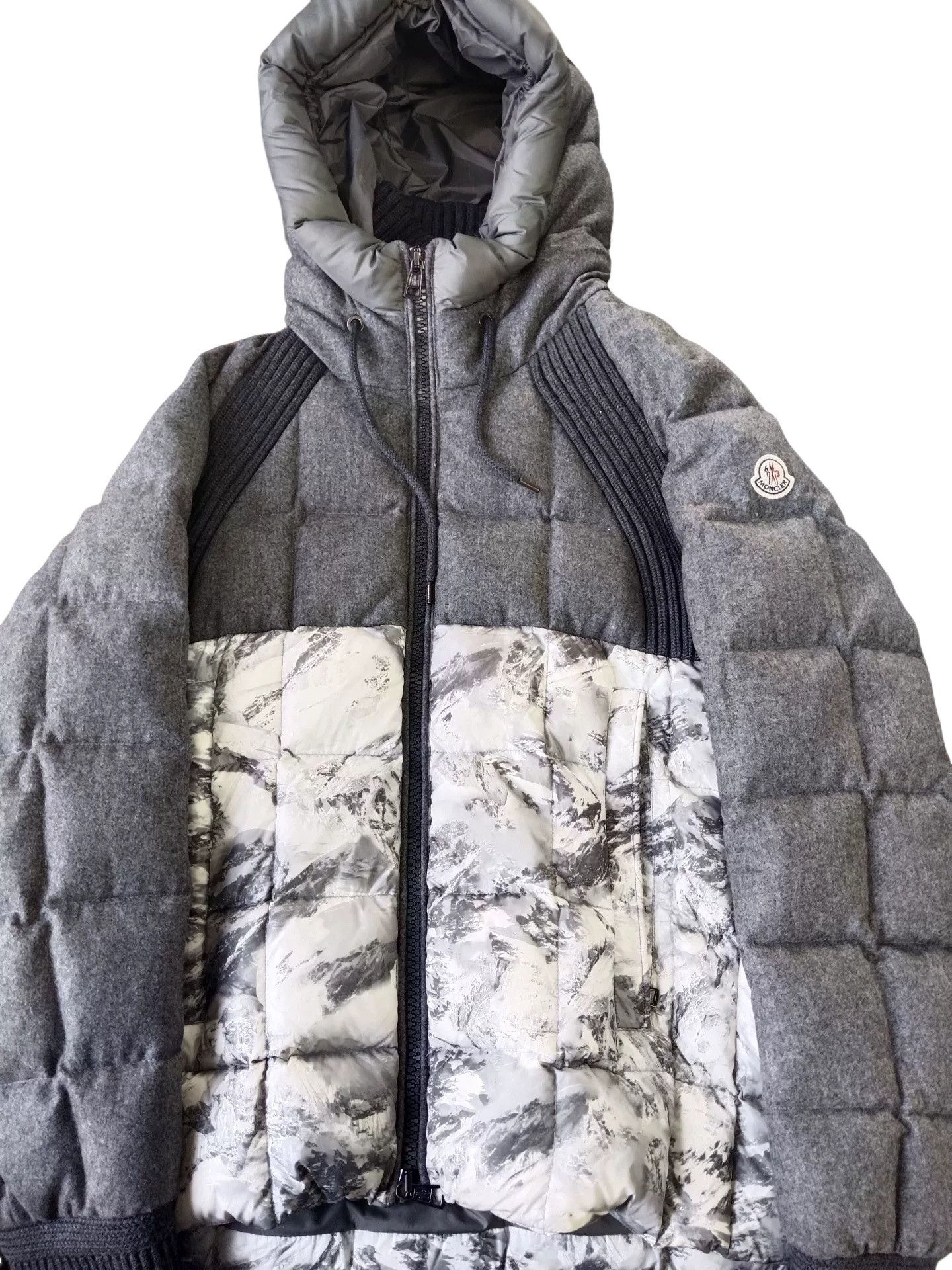 Moncler Moncler Vanoise Mountain Print Puffer Jacket Size 4 Size US XL / EU 56 / 4 - 1 Thumbnail