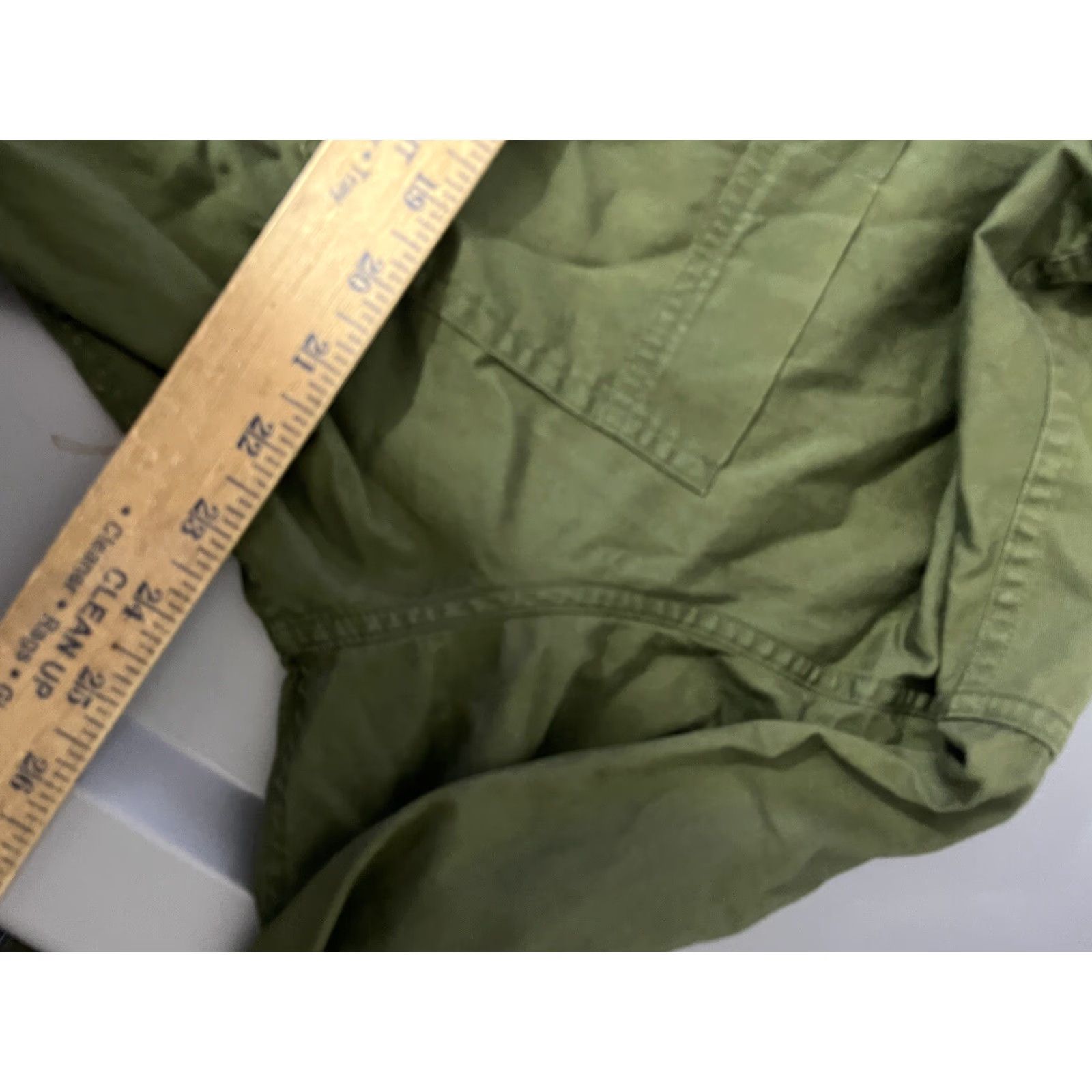 Eddie Bauer Eddie Bauer Button-Down Shirt Reg Fit L Green Cotton Woven Classic University Casual Business Men Mock Wrinkle Stain Free/Not Applicable Size US L / EU 52-54 / 3 - 5 Thumbnail