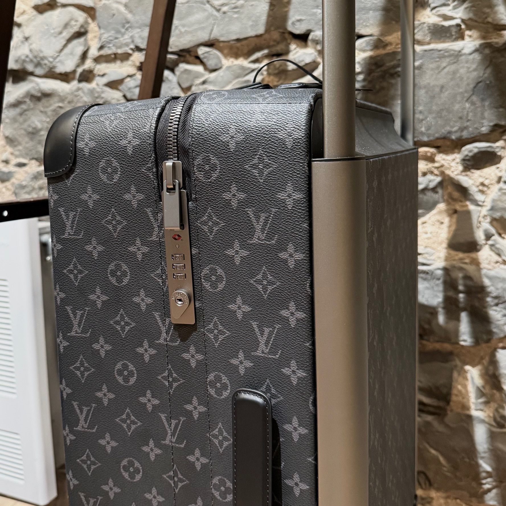 Louis Vuitton Horizon 70 Monogram Eclipse Luggage