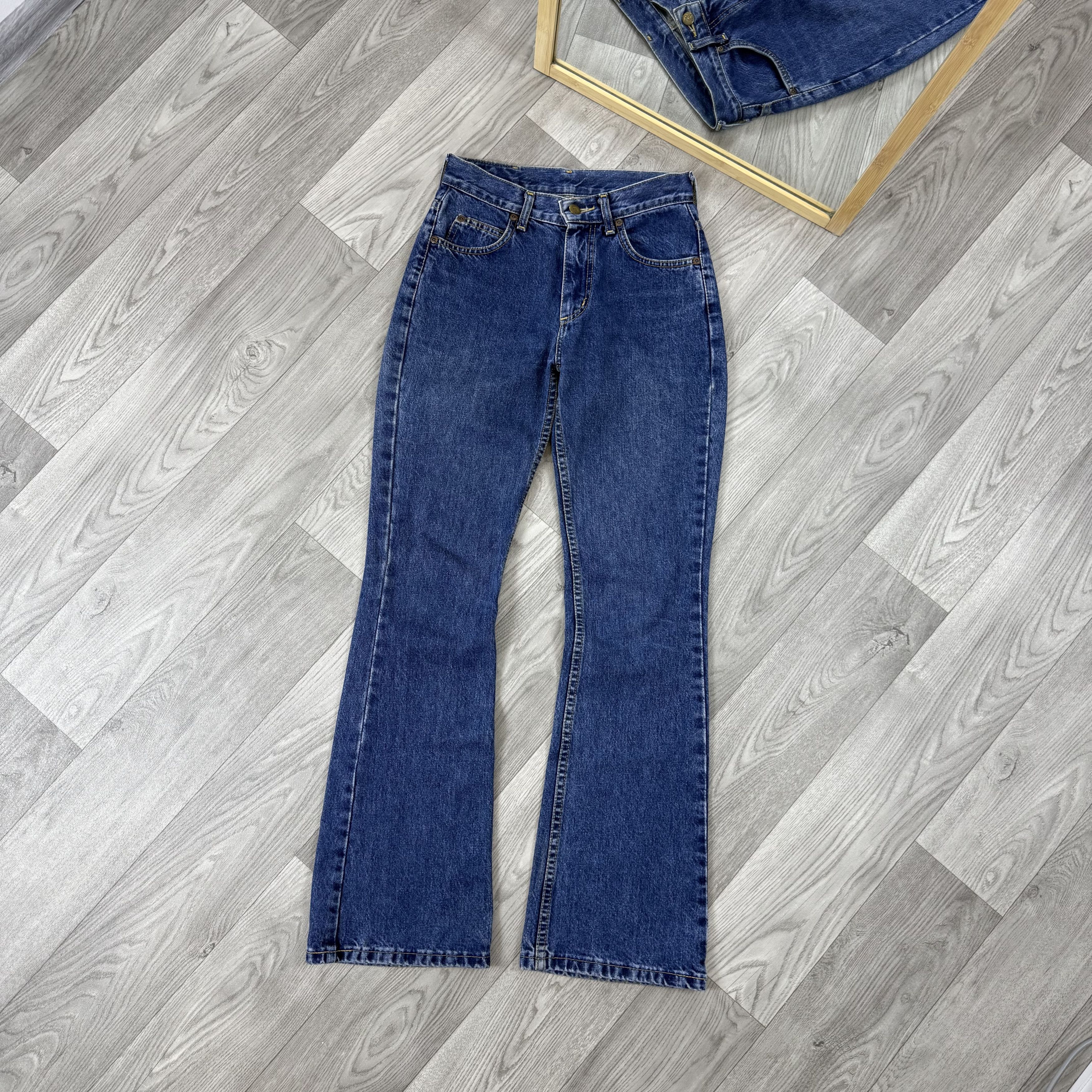 Lee Vintage Lee 90s Stonewashed No Fade Bootcut Flared Jeans Size 24" / US 00 / IT 34 - 2 Thumbnail