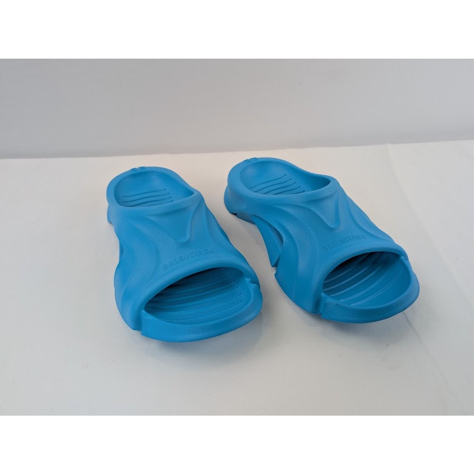 Balenciaga o1rshd1 Rubber Mold Slide Sandals in Blue Size US 10 / EU 43 - 6 Thumbnail