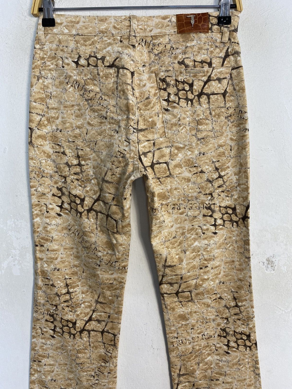 Trussardi Trussardi Jeans Sand Erosion Crocodile Effect Straight Cut Size US 34 / EU 50 - 10 Thumbnail