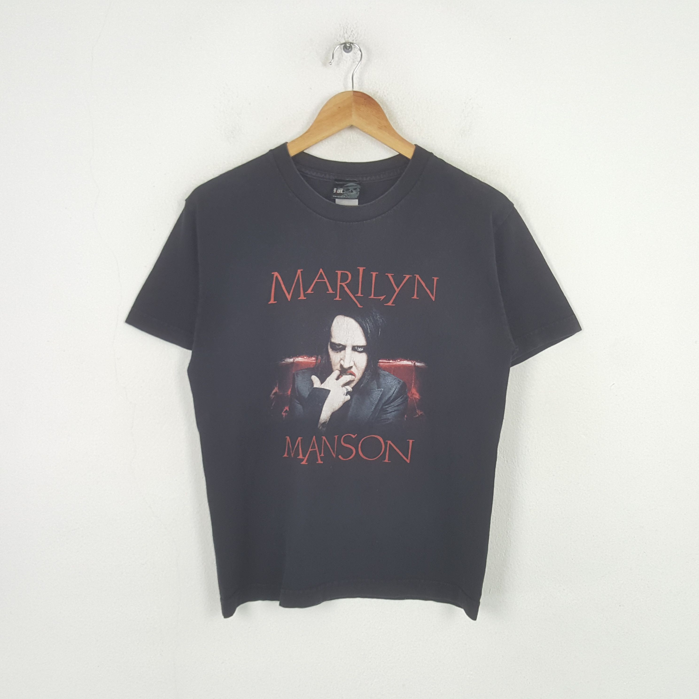 Marilyn Manson Vintage Marilyn Manson Rock Singer Tshirt RR24 Size US S / EU 44-46 / 1 - 1 Thumbnail