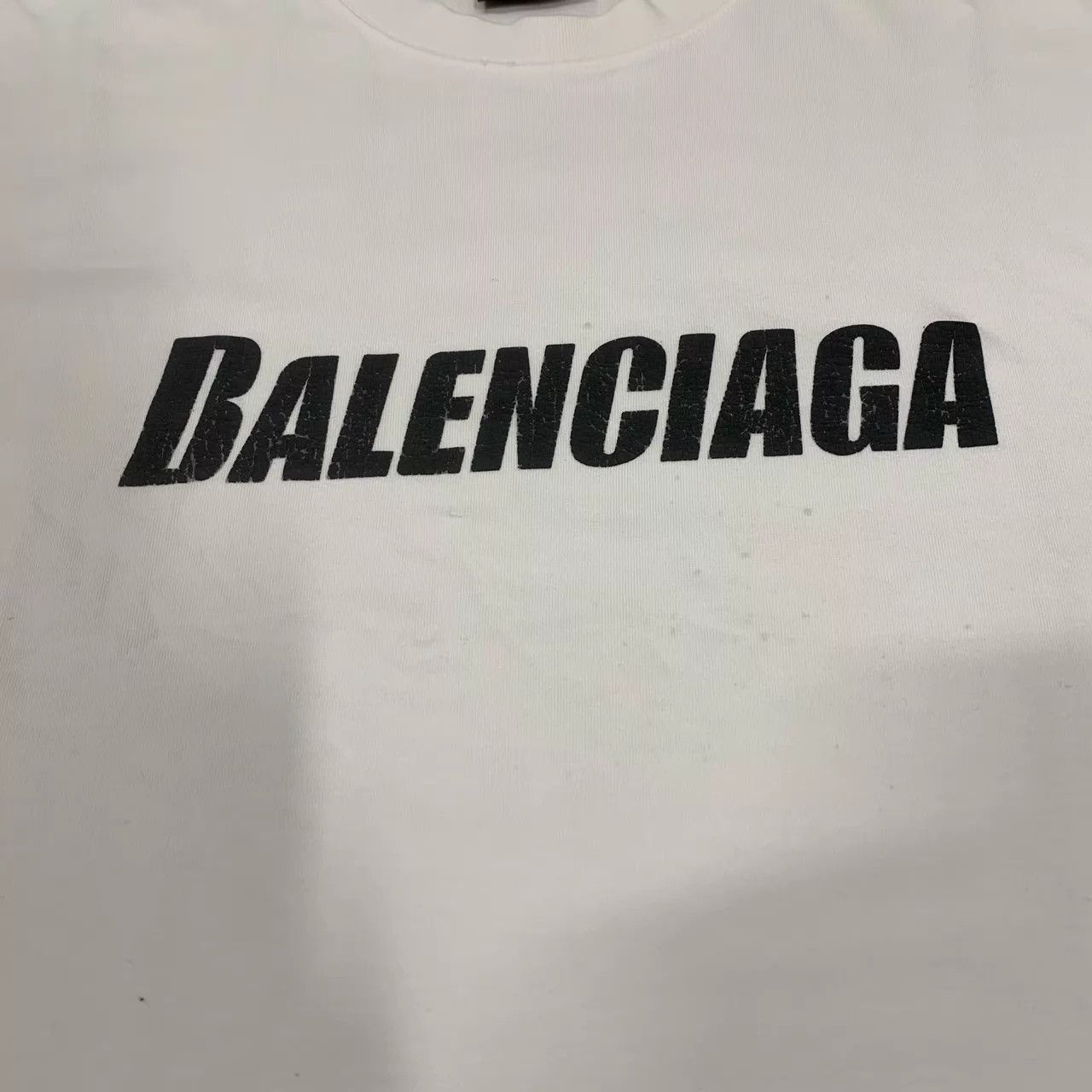 Balenciaga Balenciaga White Distressed Logo SS Tee XXS 95 New Size US XXS / EU 40 - 6 Thumbnail