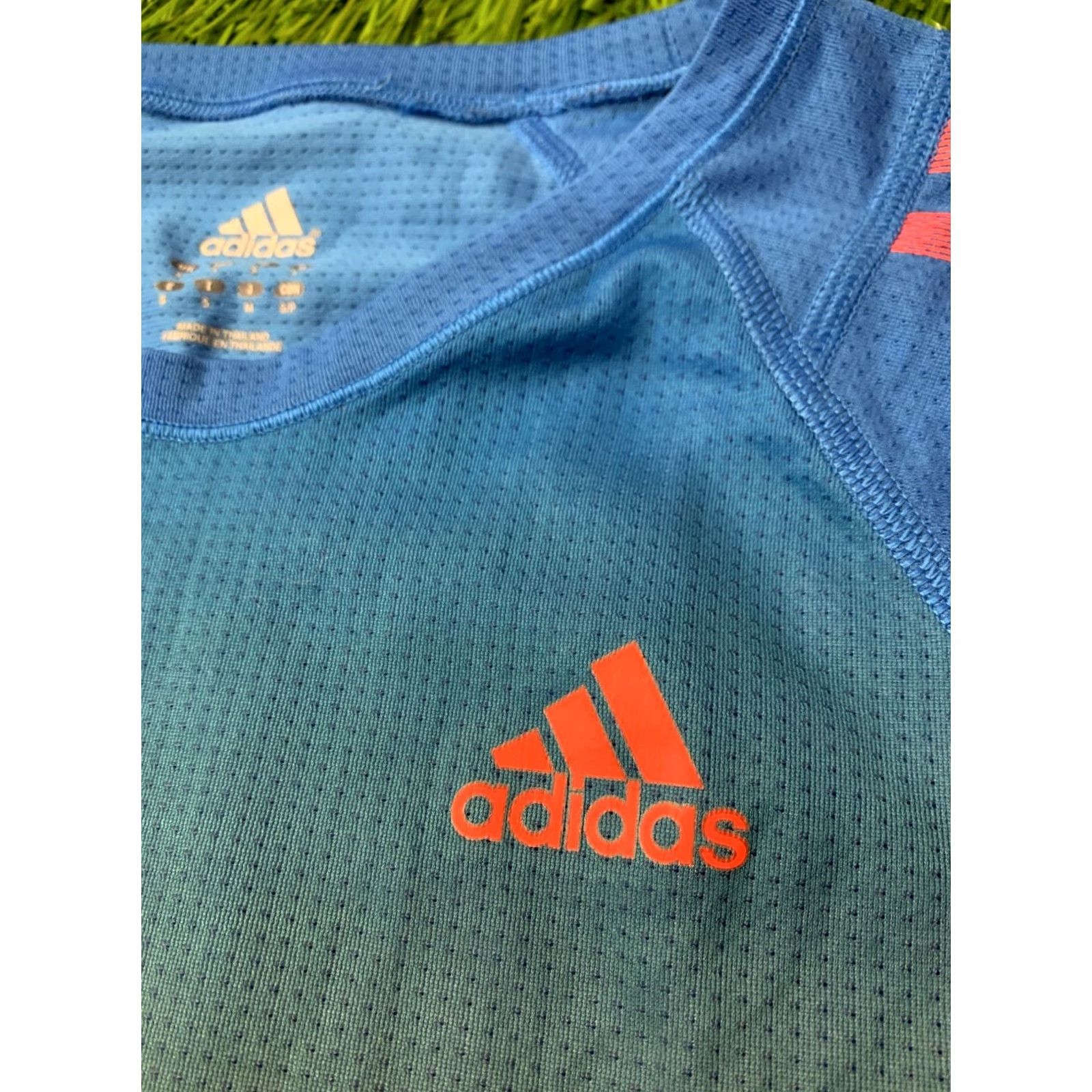 Adidas ADIDAS PERFORMANCE RUNNING T-SHIRT Jersey Training Long Sleeve S Mens Blue and Red 2012 Adidas Running Apparel Shirt Jersey Size S Size US S / EU 44-46 / 1 - 3 Thumbnail