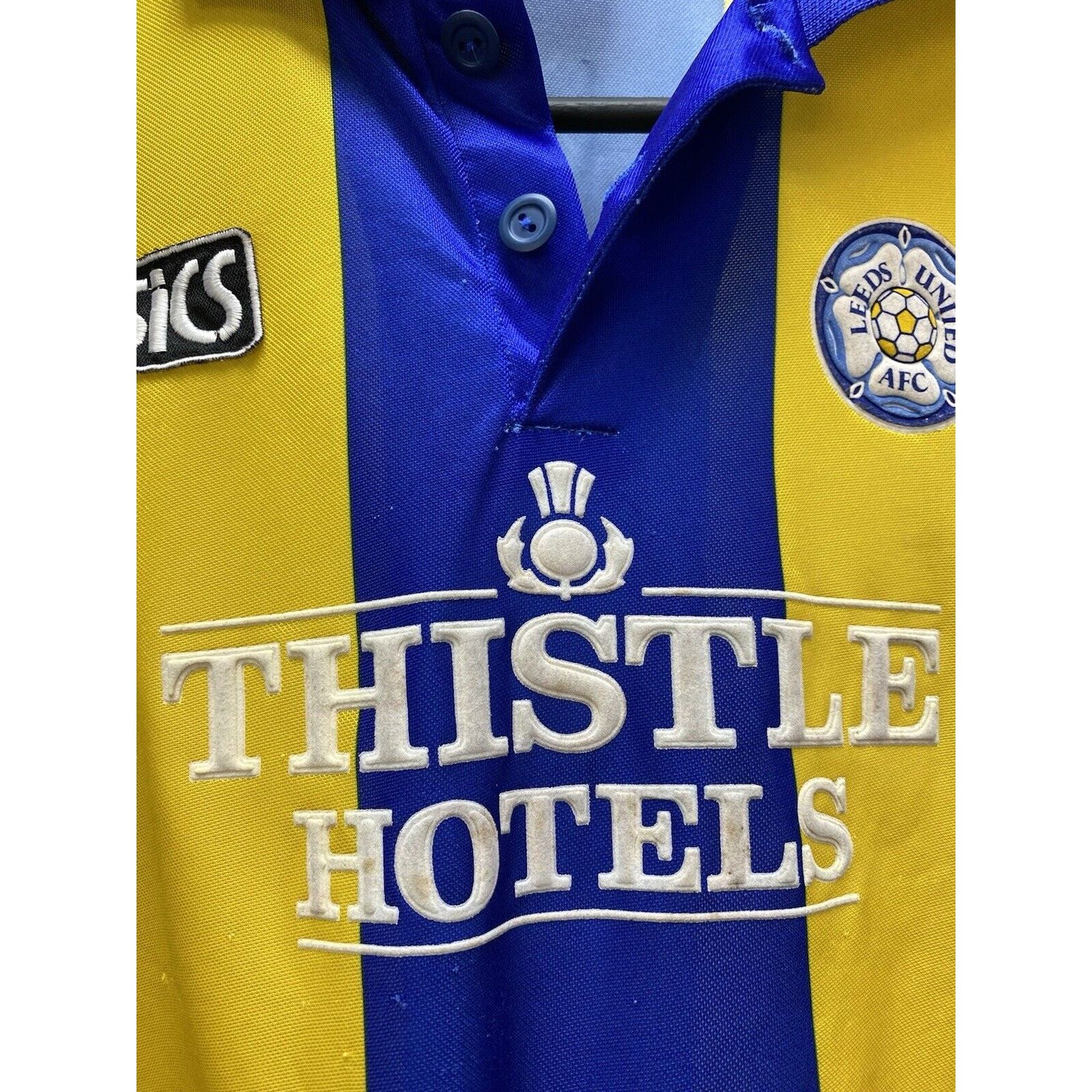 Asics Vintage Leeds United 1993 1995 Away Soccer Jersey Kids Boys Size US XXS / EU 40 - 10 Thumbnail