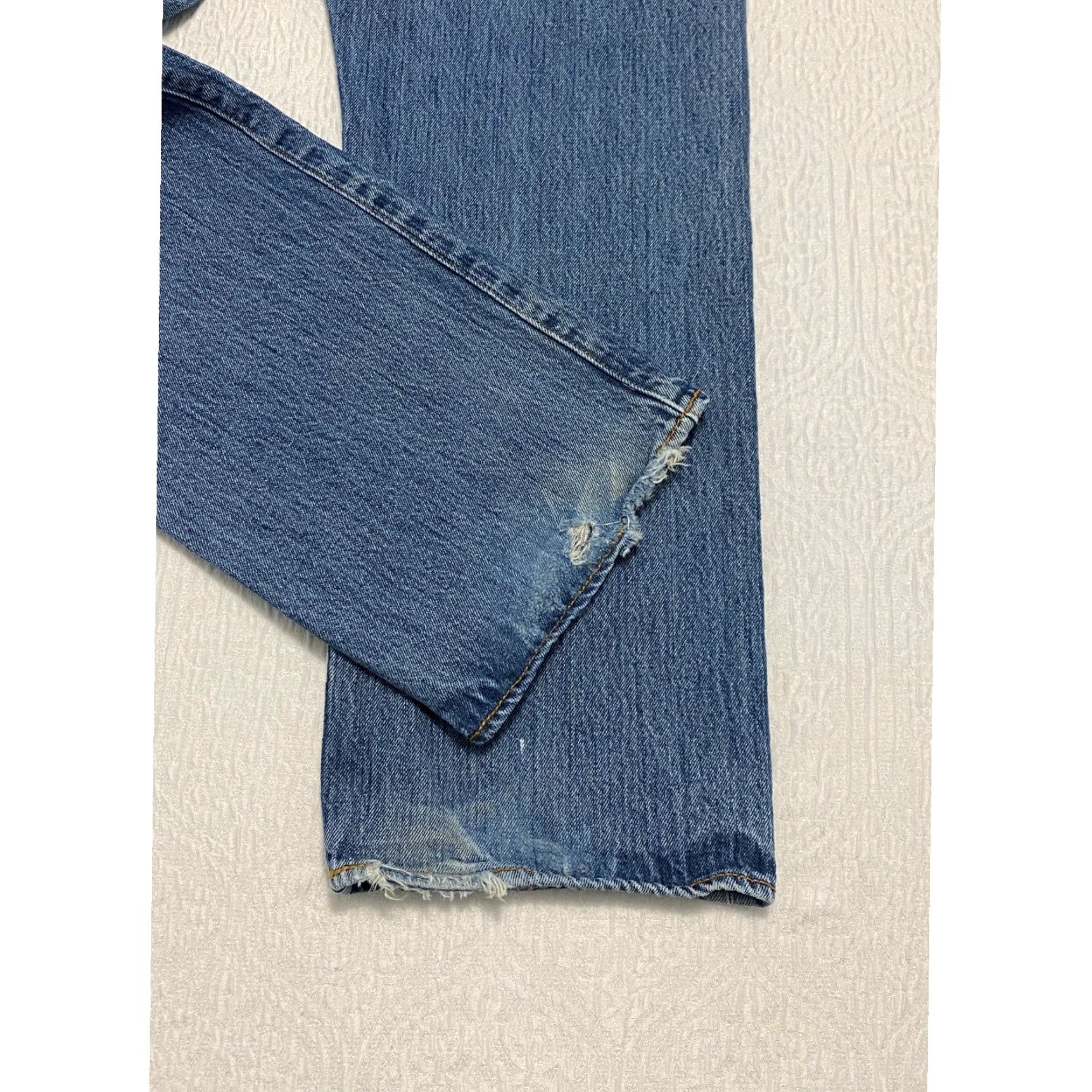 Levi's VINTAGE Levi's 501 Original Fit Jeans Men W38 L30 Blue Denim Button Fly Five Pocket Straight Regular Denim Size US 38 / EU 54 - 5 Thumbnail