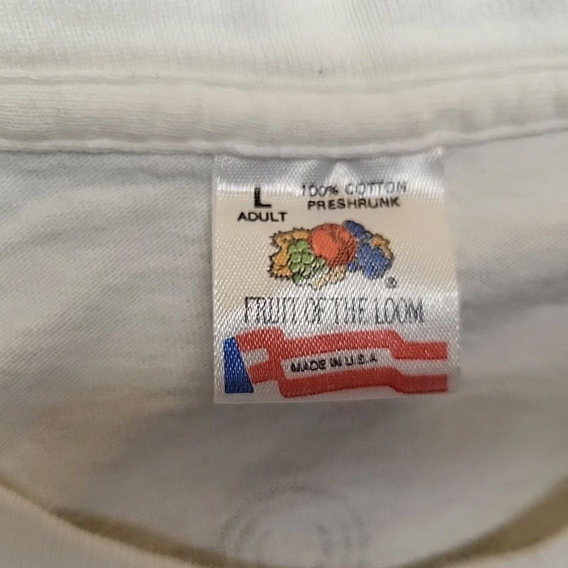 Fruit Of The Loom VTG Caymen Island Shirt Mens L White 90s USA T-Shirt Cotton Short Sleeve Crew Neck Single Stitch Size US L / EU 52-54 / 3 - 5 Thumbnail