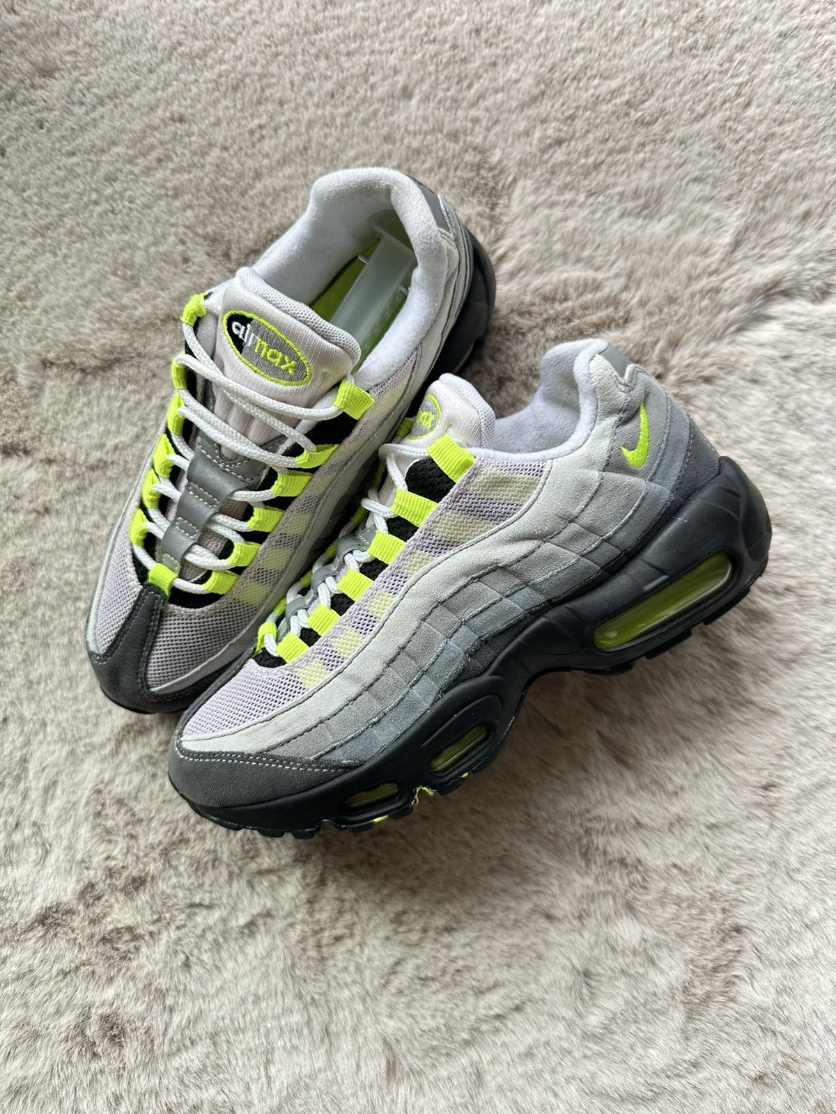 ナイキ エアマックス95 ネオン 2015 GS ipad_nike-air-max-95-gs-black-