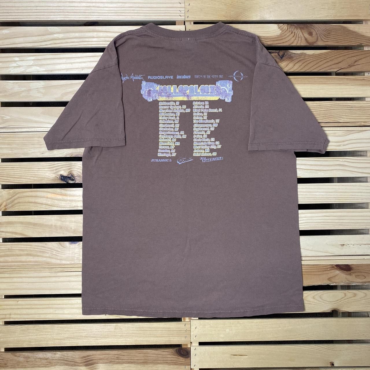 Gildan Vintage Lollapalooza 2003 Brown Concert Tee Size Medium Size US M / EU 48-50 / 2 - 2 Thumbnail