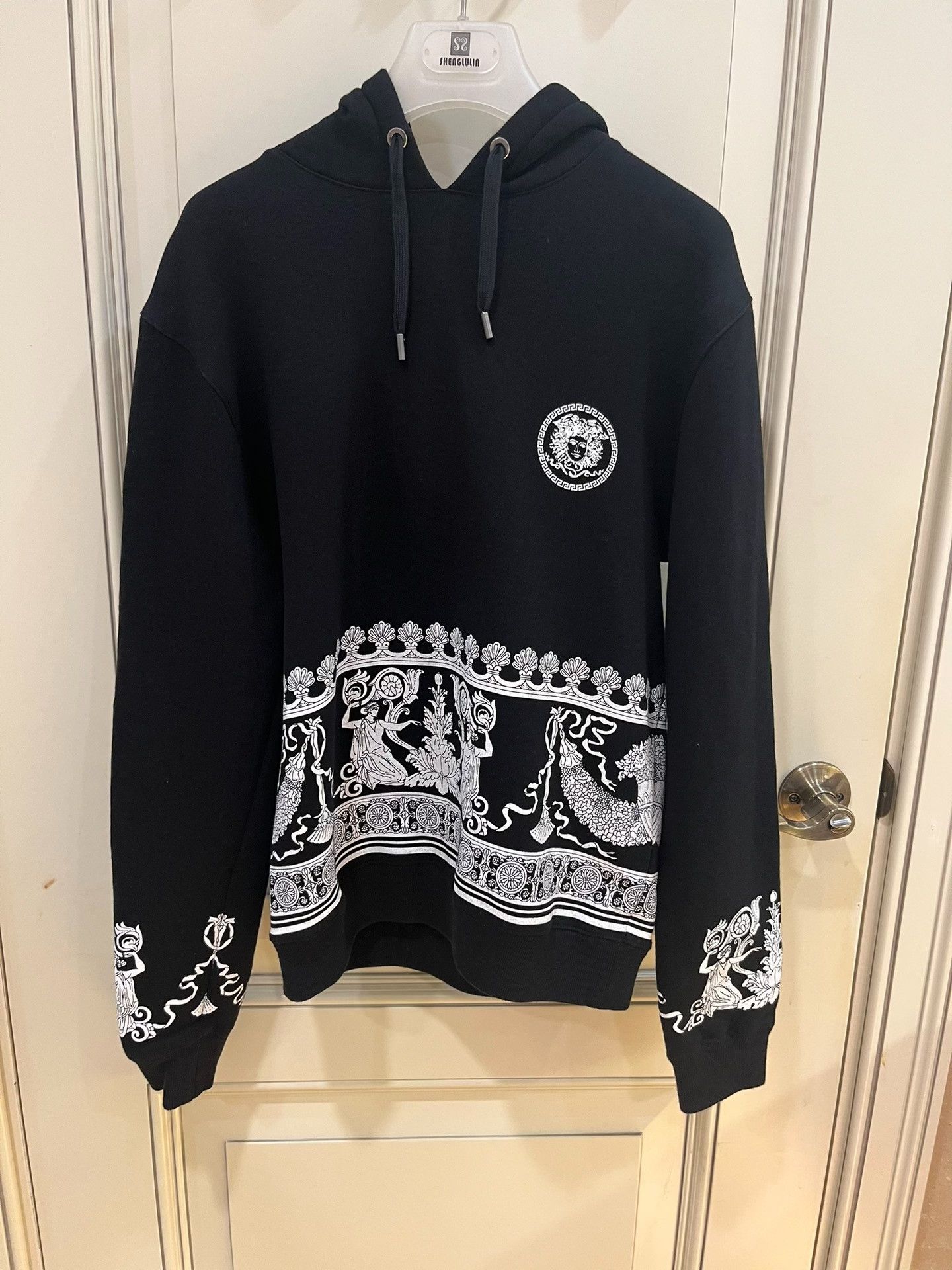 Versace Versace Baroque Print Black Hoodie Size US M / EU 48-50 / 2 - 1 Thumbnail