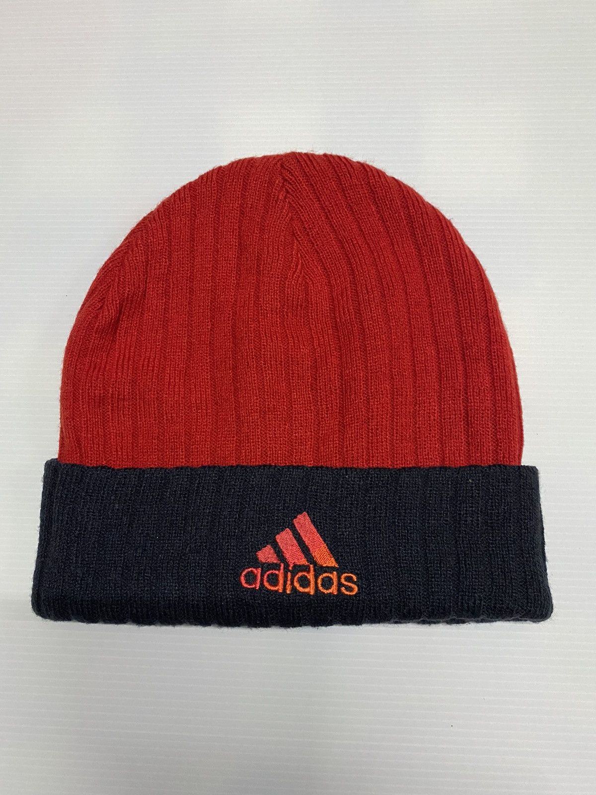 Adidas Adidas Small Logo Embroidery Beanie Hat Size ONE SIZE - 1 Thumbnail