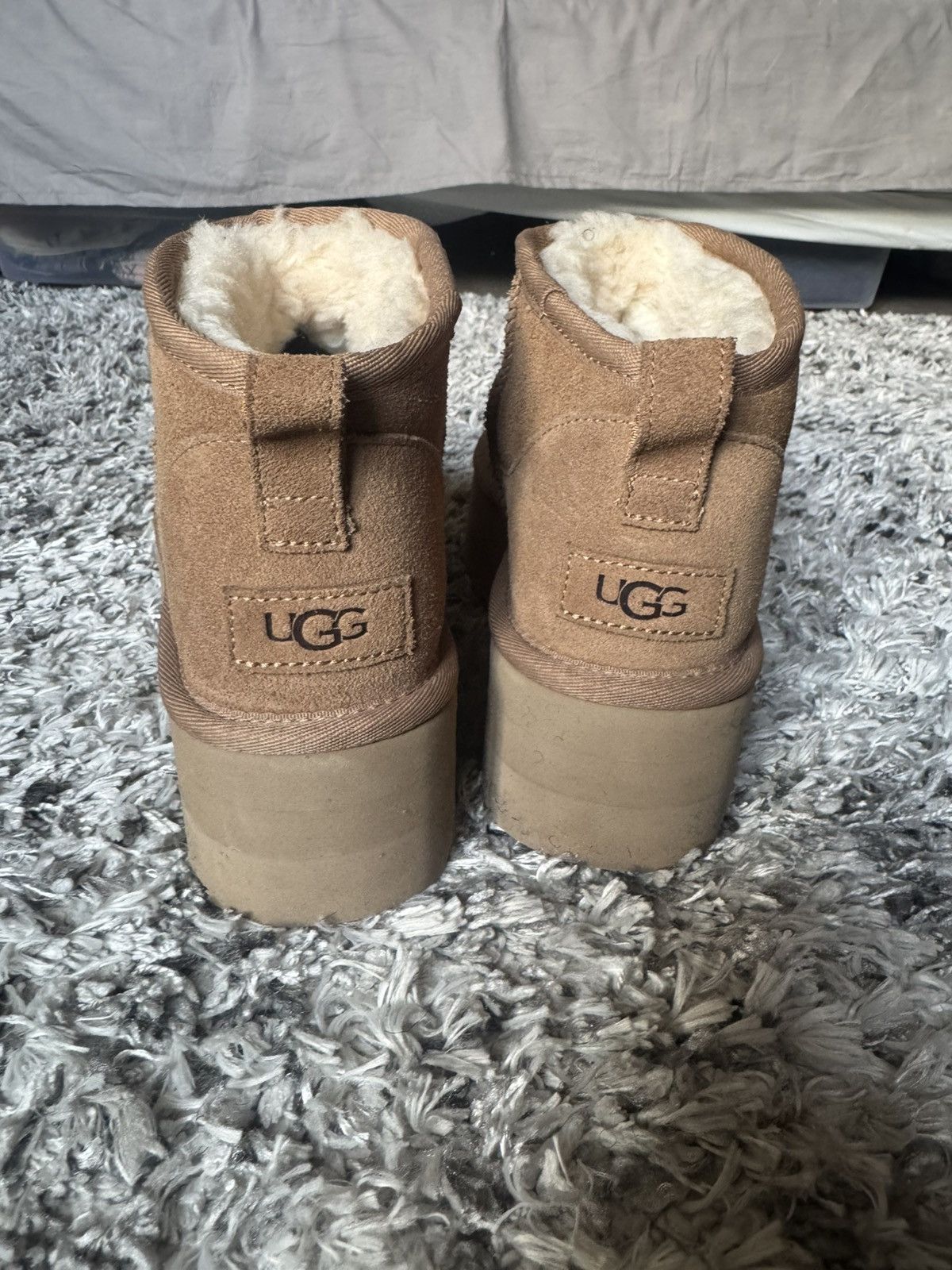 Ugg UGG Boot Classic Ultra Mini Platform Size US 7 / IT 37 - 2 Thumbnail