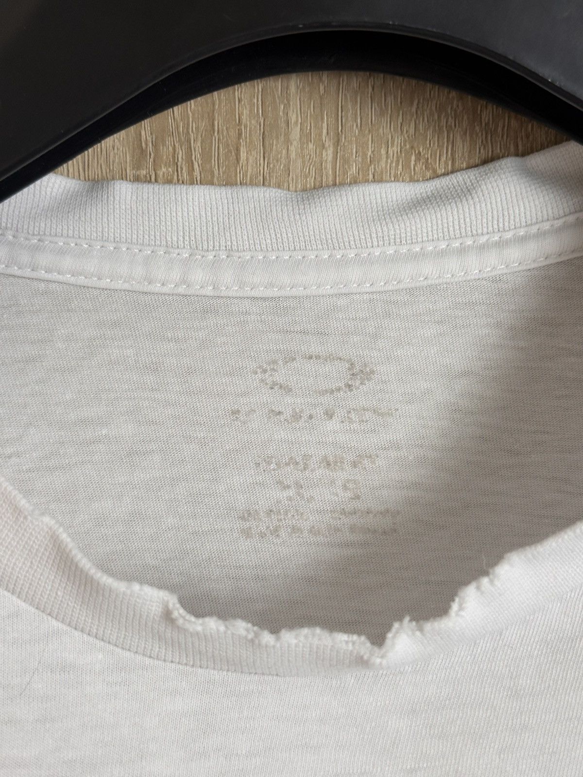 Oakley 🔥 Vintage 00s Oakley Software Centre Logo Washed Tee Shirt Size US L / EU 52-54 / 3 - 6 Thumbnail