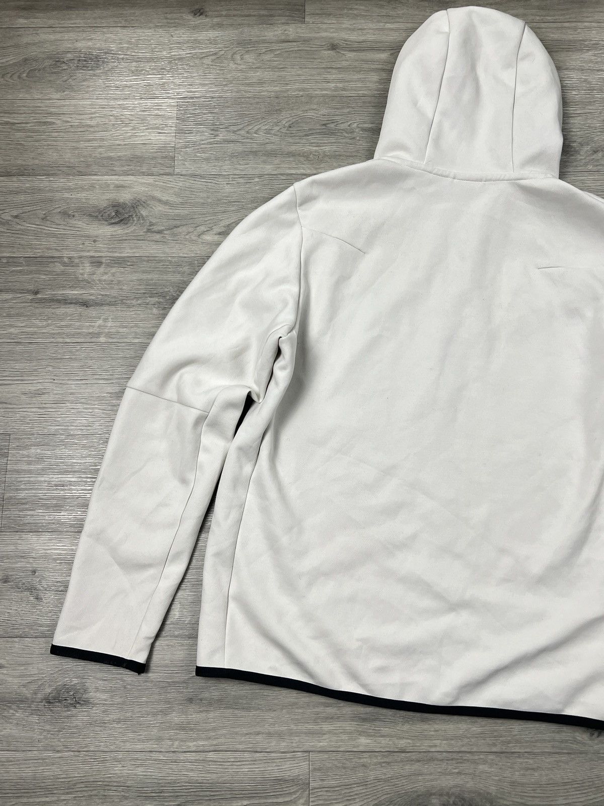 Nike NIKE NSW TCH FLC HOODIE MENS SIZE L Size US L / EU 52-54 / 3 - 9 Thumbnail