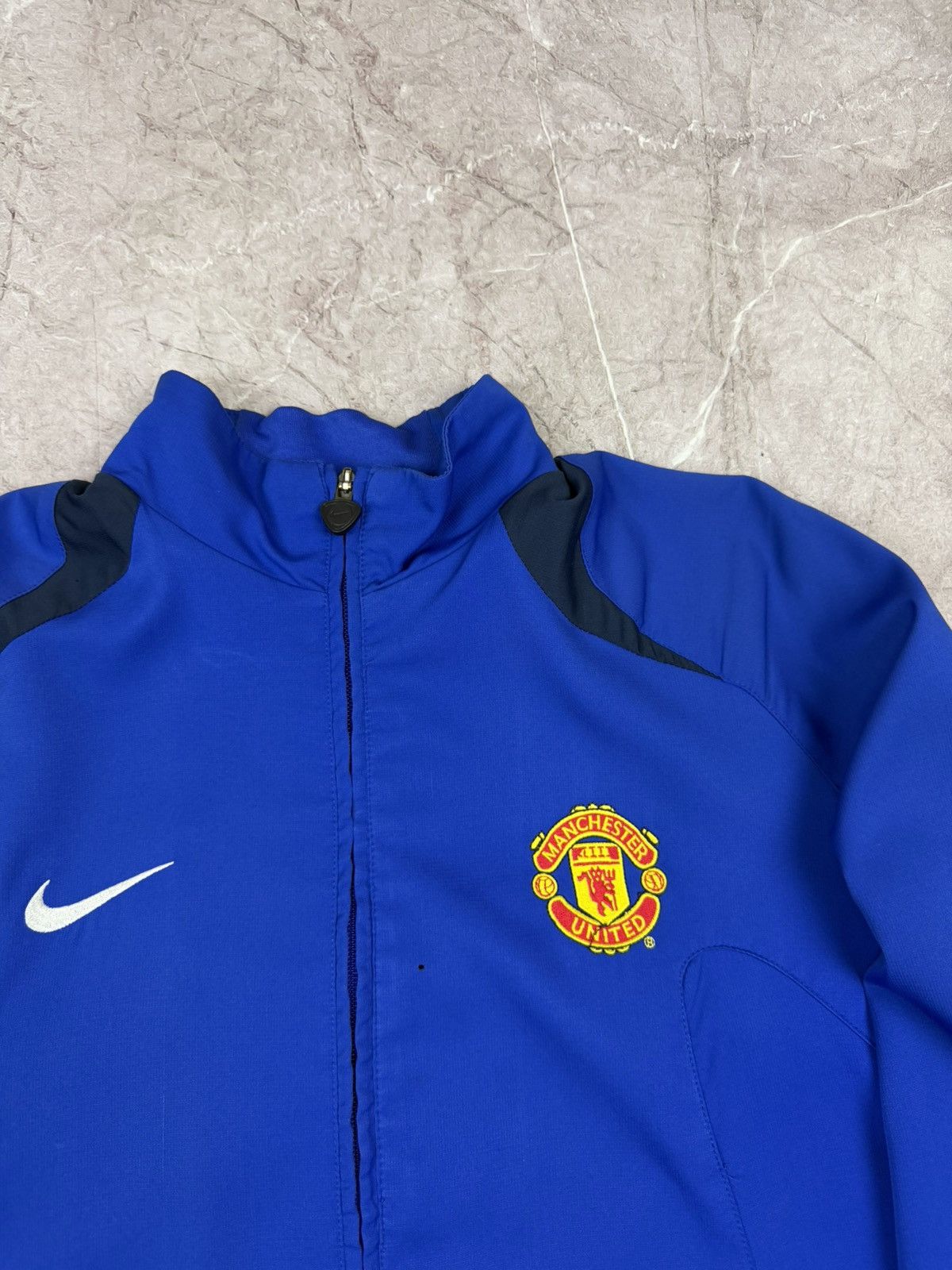 Nike Vintage Nike Manchester United Football Jacket Soccer Size US L / EU 52-54 / 3 - 4 Thumbnail