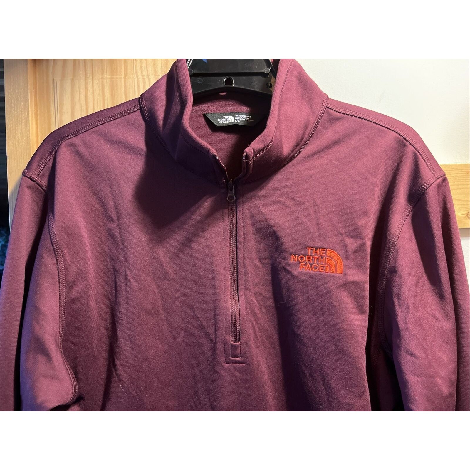 The North Face The North Face Men's L Maroon LS 1/2 Zip Polyester Jacket Size US L / EU 52-54 / 3 - 5 Thumbnail