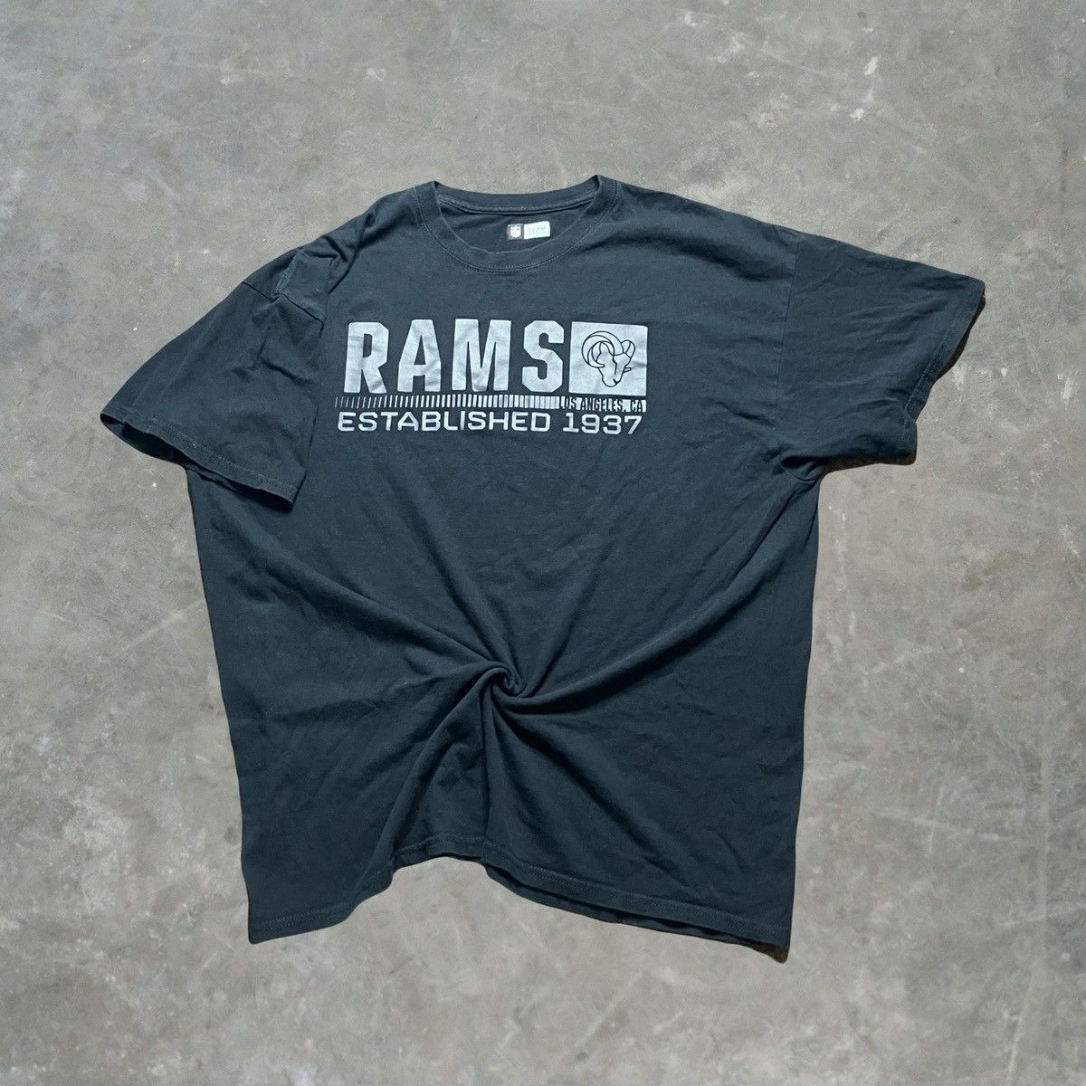 NFL Los Angeles Rams NFL Football Graphic T Shirt Size US XL / EU 56 / 4 - 1 Thumbnail