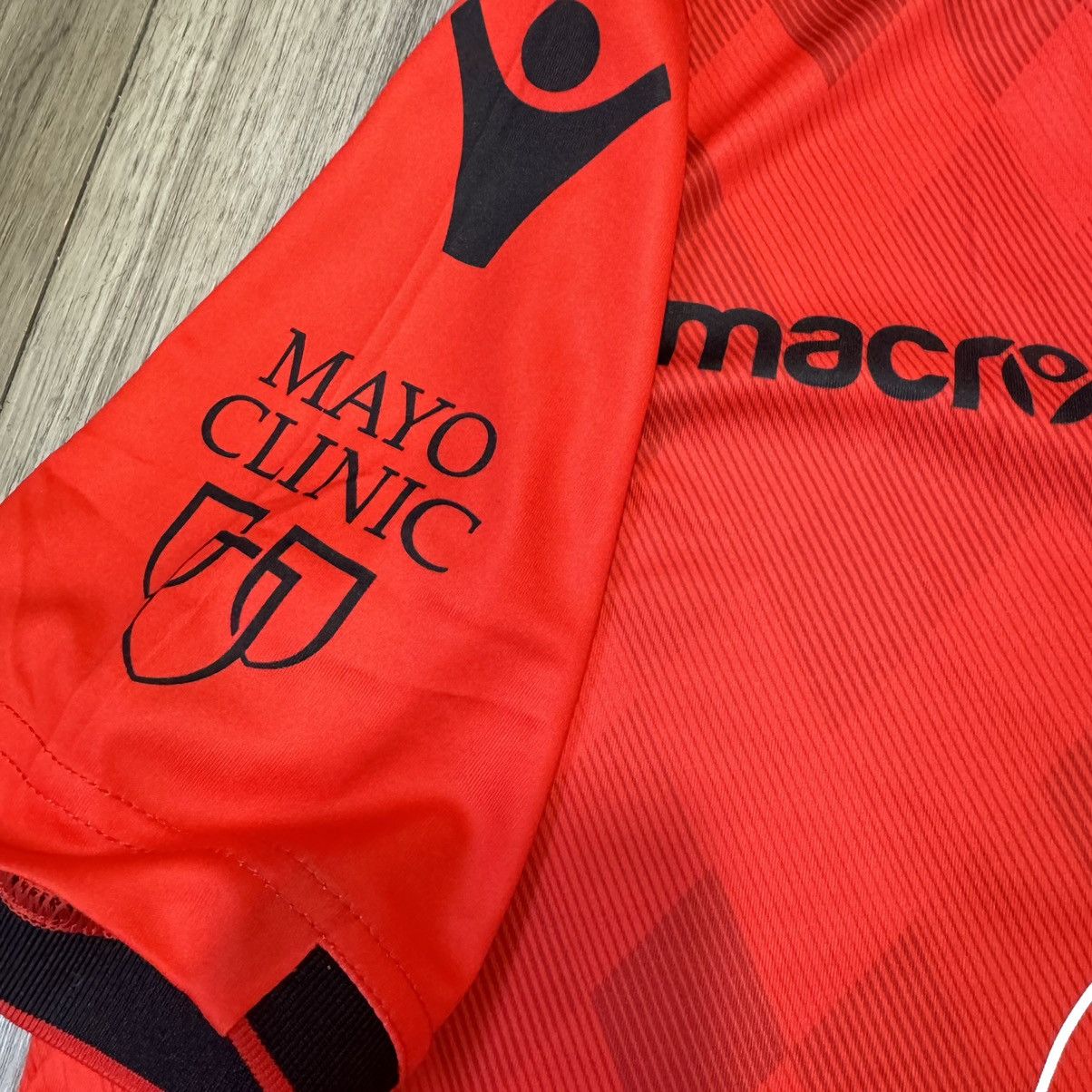 Macron Phoenix Rising 2018 home shirt #11 Drogba Size US M / EU 48-50 / 2 - 5 Thumbnail