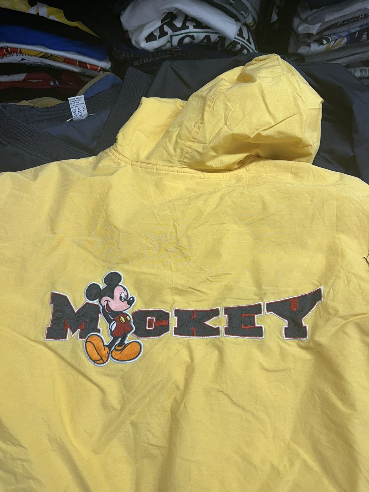 Disney × Mickey Mouse × Vintage Crazy Vintage 90s Essential Disney Mickey Yellow Windbreaker Size US M / EU 48-50 / 2 - 2 Thumbnail
