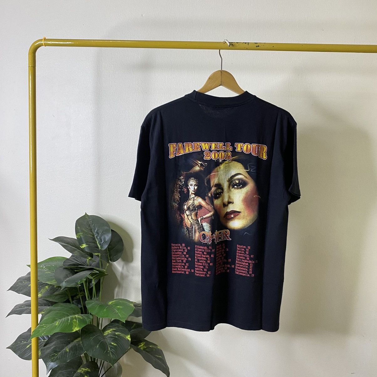 Band Tees Vintage CHER Farewell Tour 2002 Concert Band Music T Shirt Size US L / EU 52-54 / 3 - 5 Thumbnail