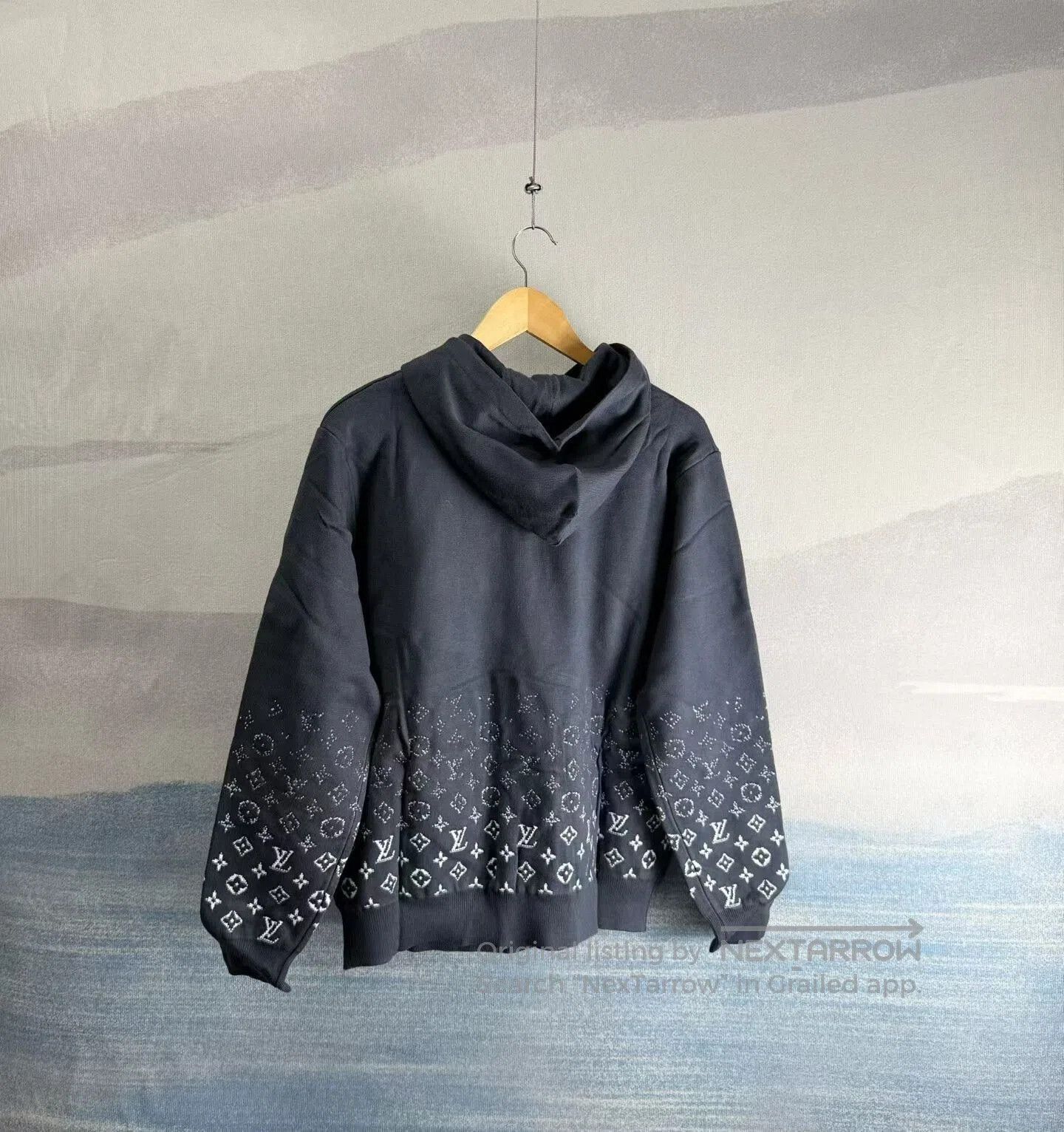Louis Vuitton louis vuitton gray blue gradient hoodie. Size US L / EU 52-54 / 3 - 3 Thumbnail