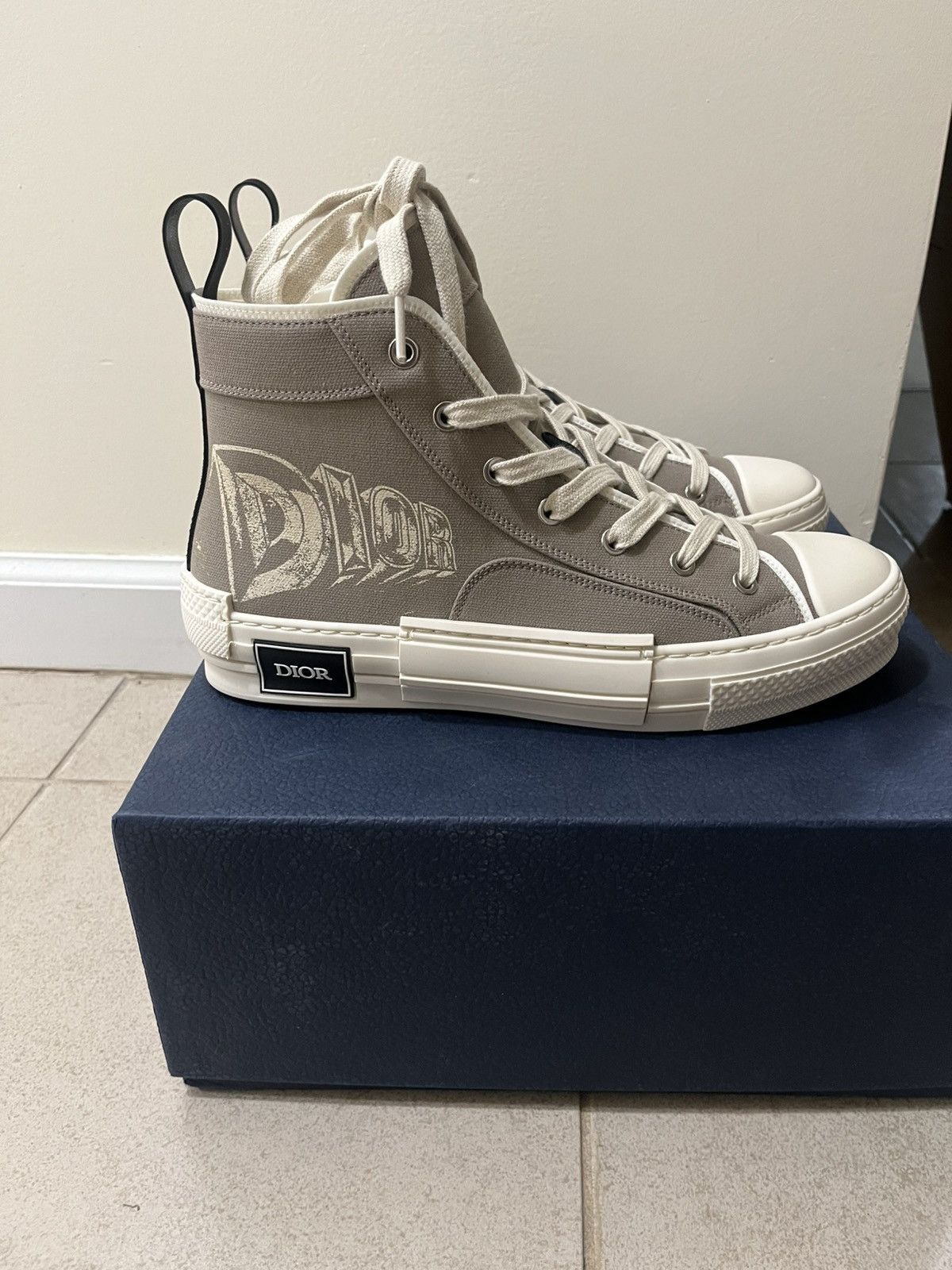 Dior Christian Dior Canvas Sneaker Sz 40(7us) Size US 7 / EU 40 - 1 Thumbnail