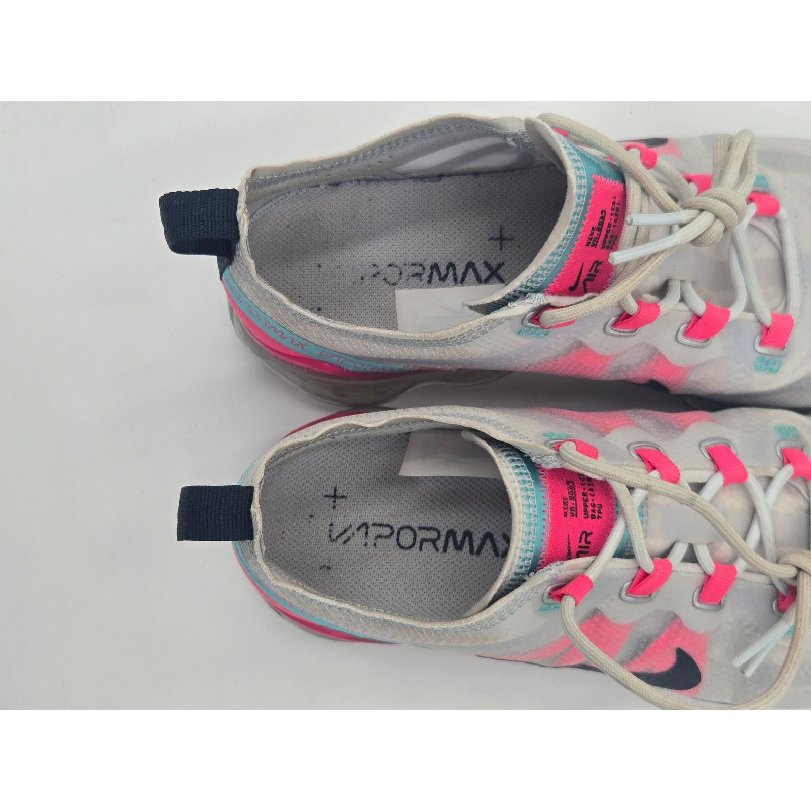 Nike Nike Air VaporMax 2019 Womens 8 Running Shoes AR6632-007 Size US 8 / IT 38 - 9 Thumbnail