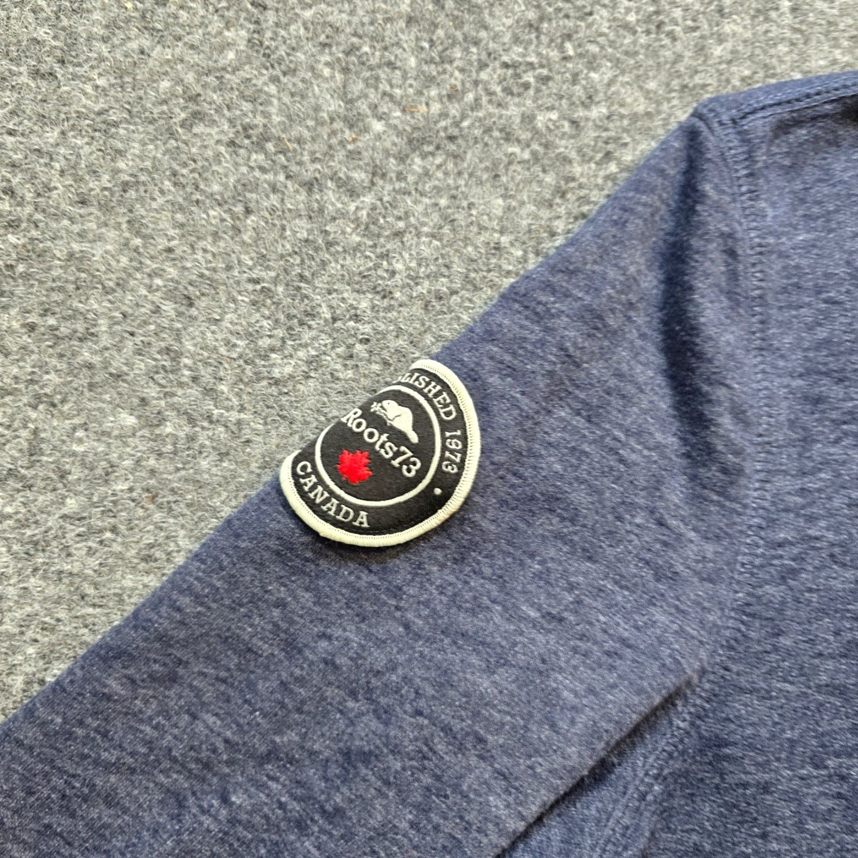 Roots Roots Sweater Hoodie Pullover V-Neck Blue Womens M Size M / US 6-8 / IT 42-44 - 4 Thumbnail