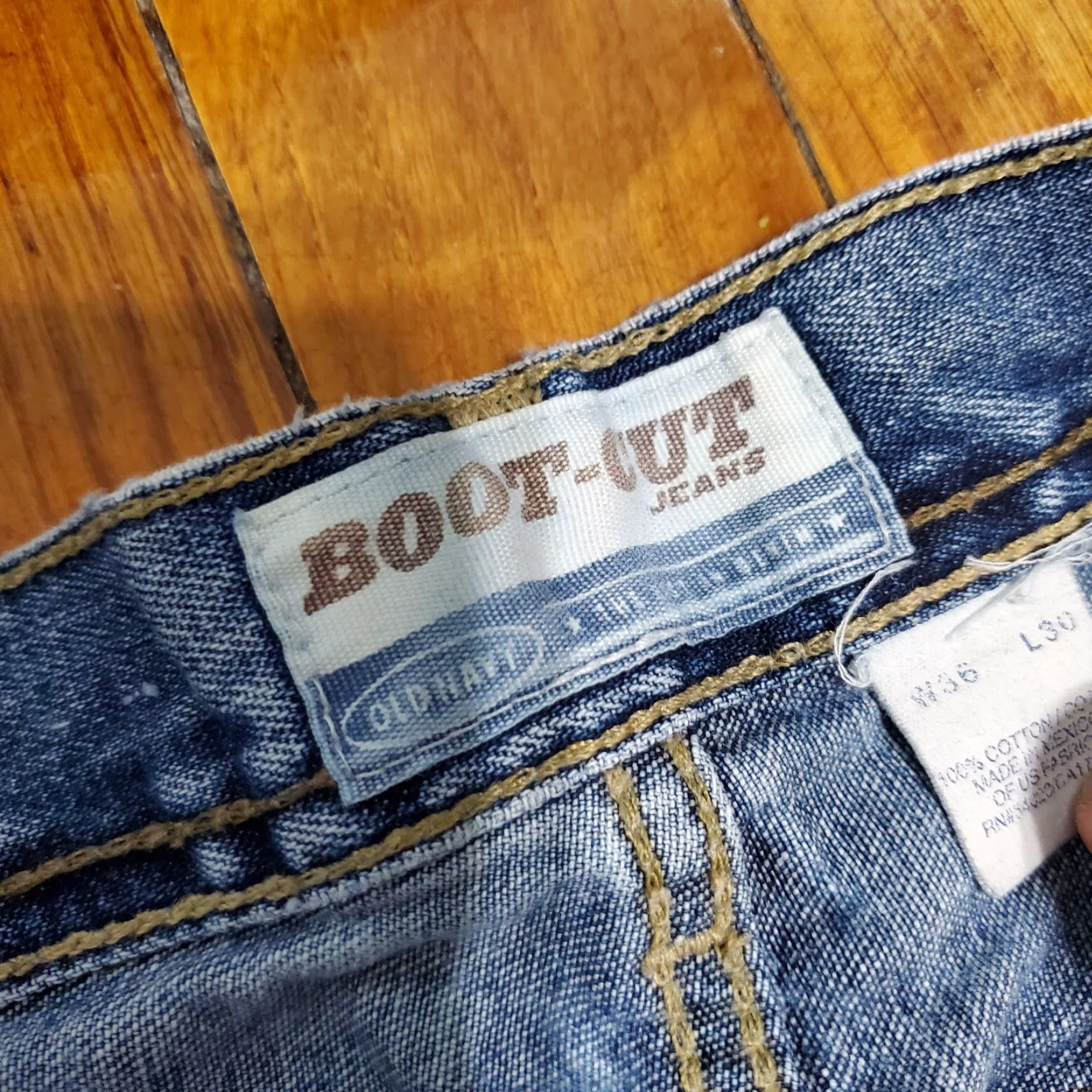 Old Navy VTG Old Navy Jeans Mens 34x30 Bootcut Distressed 90s Grunge Boot Cut 5-Pocket Denim Blue Cotton Regular Old Navy The Authentic Boot-Cut Mens Jeans Size US 34 / EU 50 - 7 Thumbnail