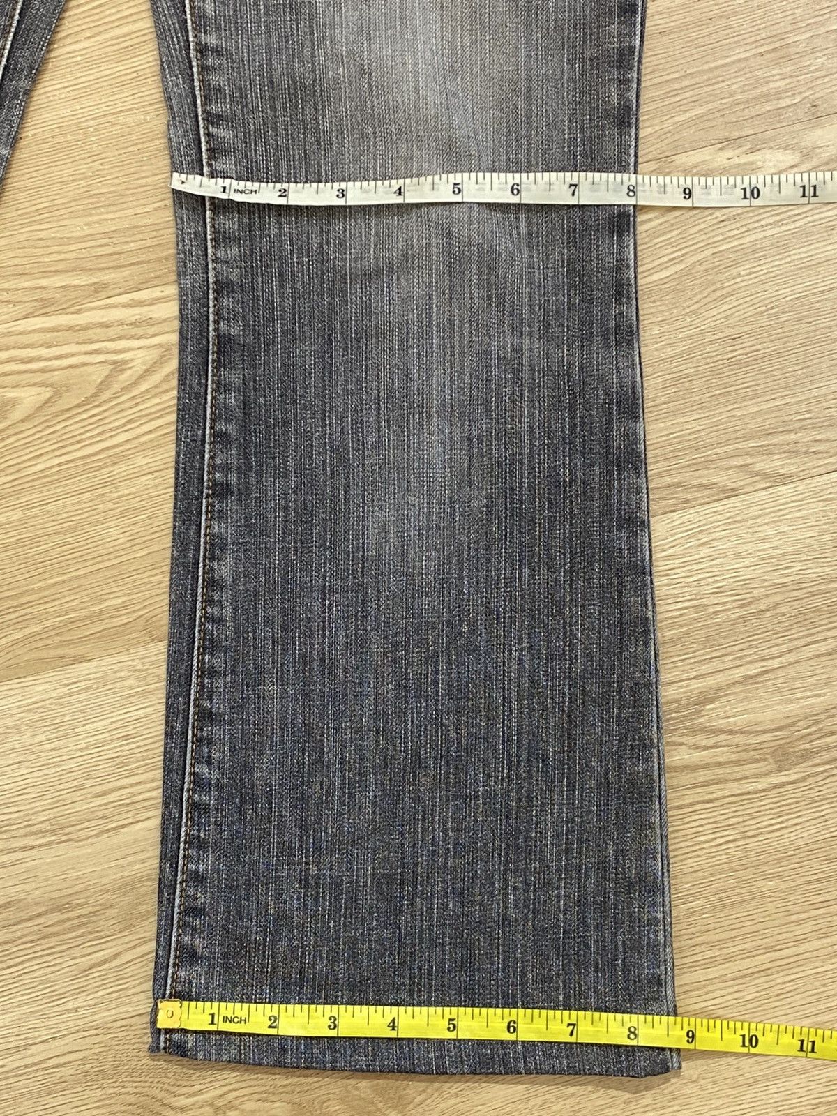 Uniqlo Uniqlo Faded Wash Style Loose Jeans Size US 29 - 12 Thumbnail