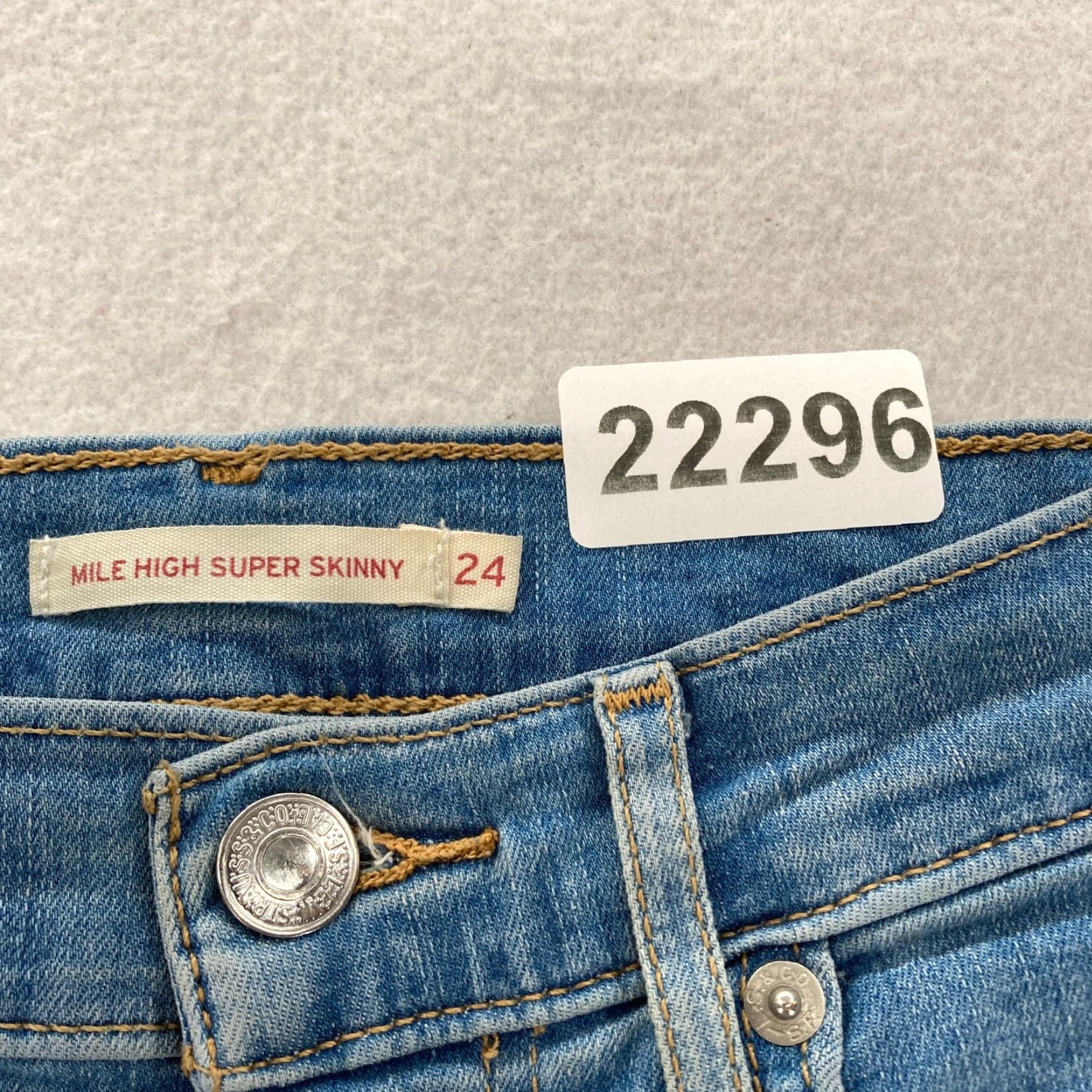 Levi's Levi's Mile High Super Skinny Jeans Women's 24 Blue Denim Button Fly Stretch Slim 5-Pocket Modern Casual Size 42" / US 20 - 4 Thumbnail