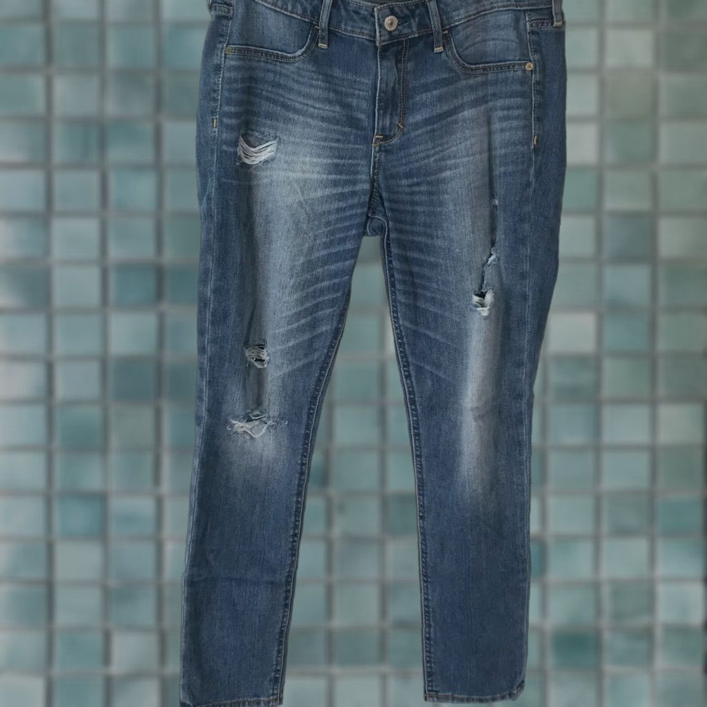 Abercrombie & Fitch Abercrombie & Fitch Jeans - Womens Skinny Denim Distressed Blue Size 6, Inseam 26, 5-Pocket, Regular Rise, Button Closure, Stretch Comfort Size 28" / US 6 / IT 42 - 1 Thumbnail
