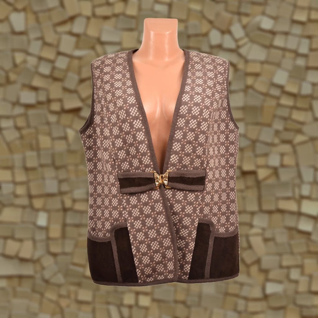 Vintage Trefriw Woollen Mills Ltd Gwydir Garments Wool Vest Gilet Size 20 Brown Women Wool Vest Gwydir Garments Vintage Knit Wool Vest 20 Womens Brown Size 3XL / US 20-22 - 1 Thumbnail