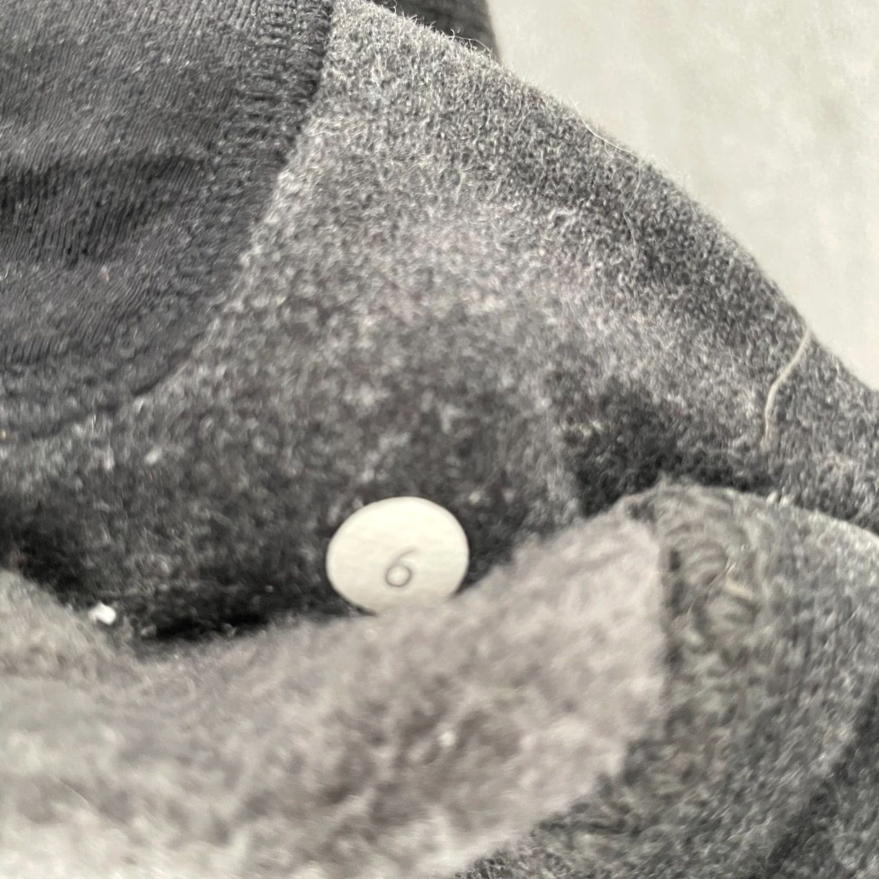 Lululemon Lululemon Jacket Womens 6 Gray Yin To My Yang Cardigan Fleece Snap Pocket Ladies Size M / US 6-8 / IT 42-44 - 7 Thumbnail