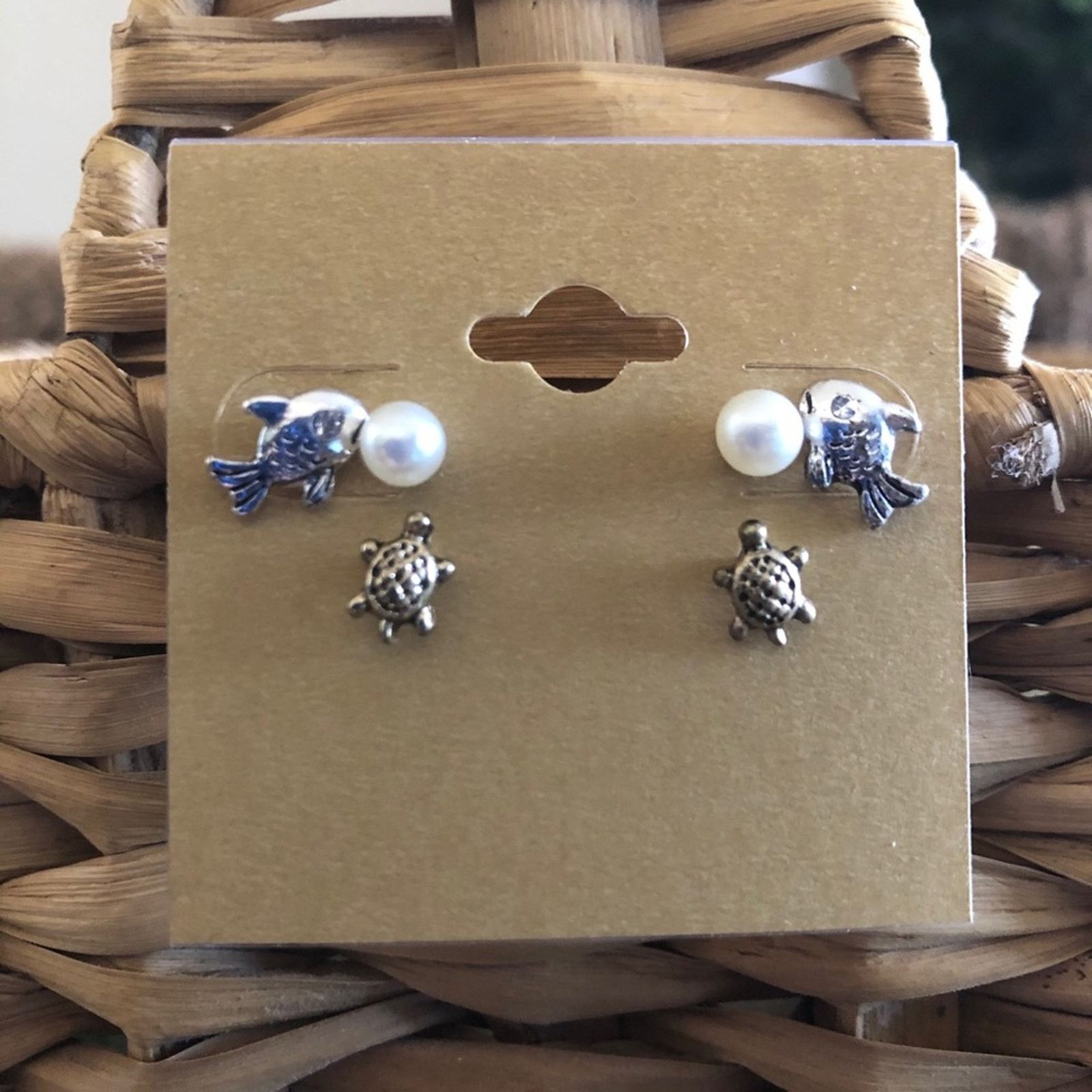 Vintage Vintage set of three marine life theme earrings Size ONE SIZE - 1 Thumbnail