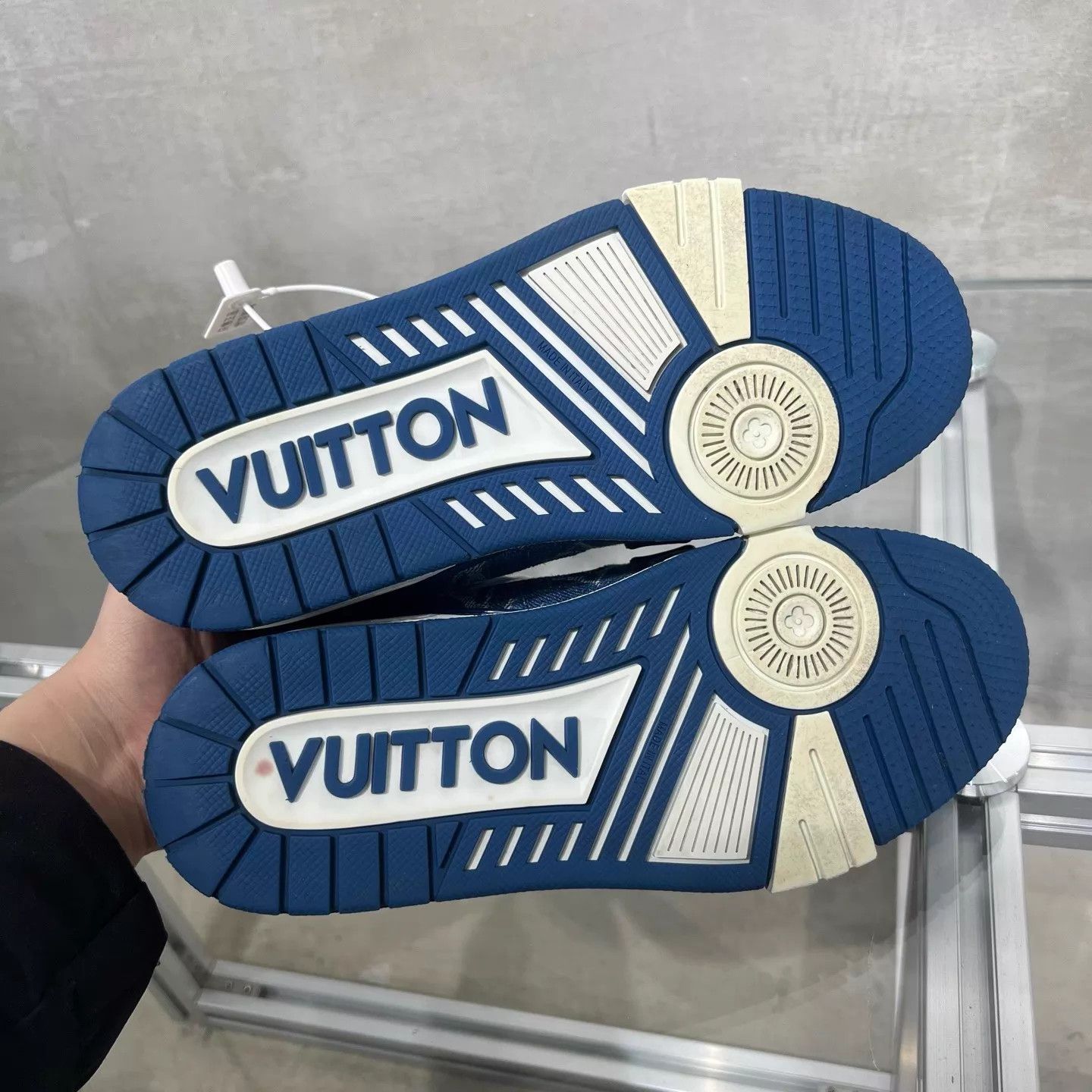 Louis Vuitton LV Trainer White Blue Denim 37.5 Size US 7 / IT 37 - 7 Thumbnail