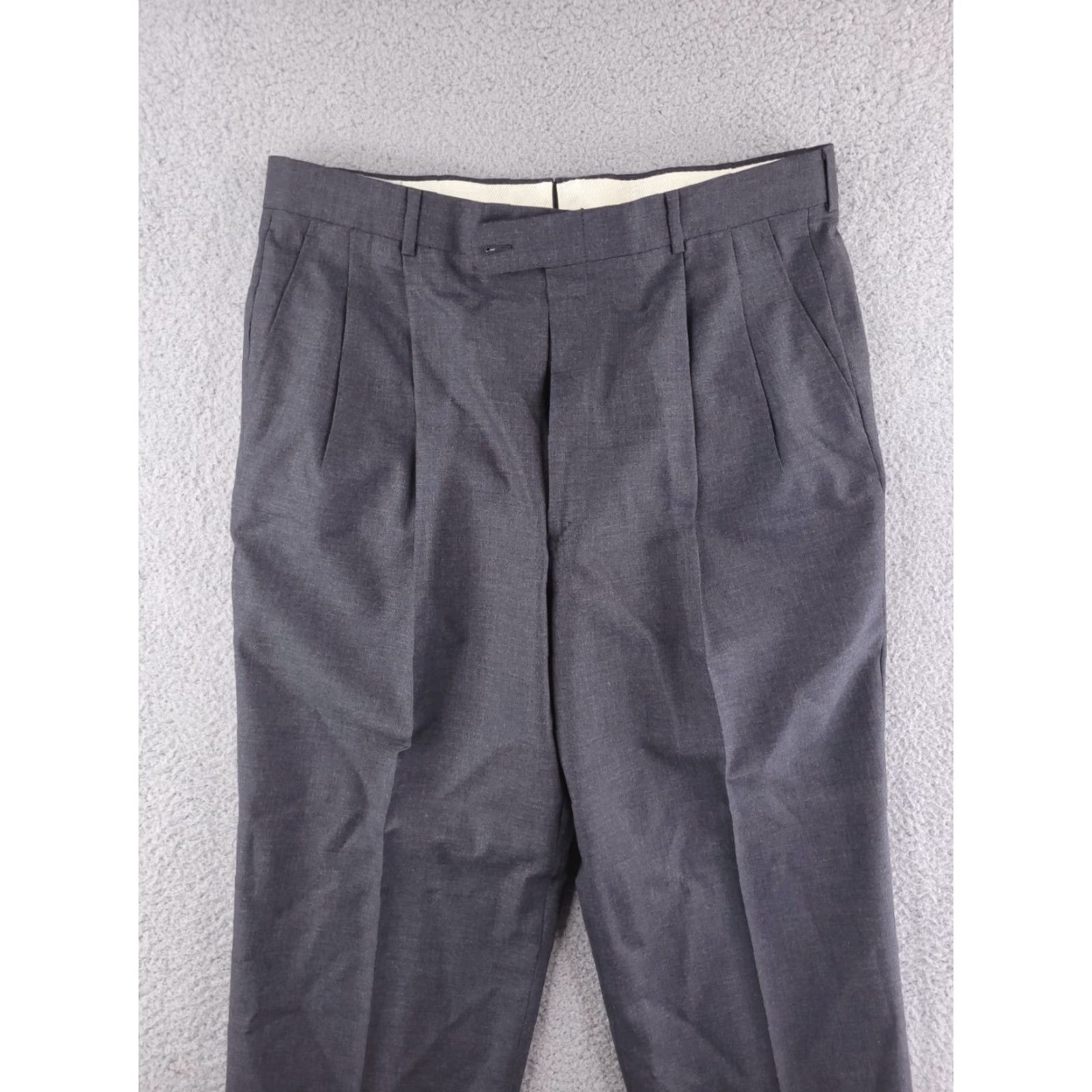 Aquascutum Aquascutum Pants Mens 35x27 Gray 100% Wool Relaxed Pleated Dress Pants Mens Size 35 Gray Wool Relaxed Aquascutum Pants Size US 35 - 2 Thumbnail