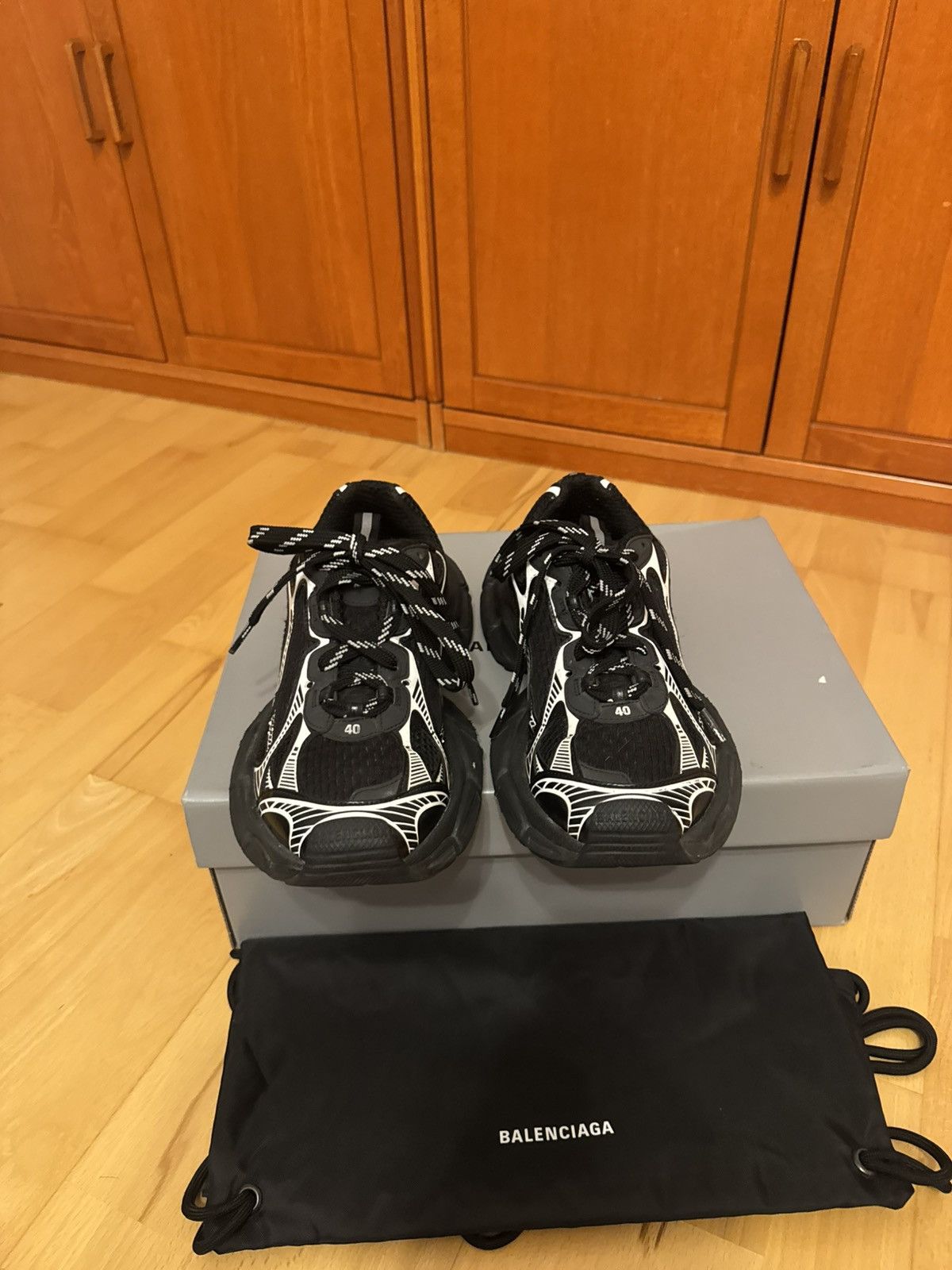 Balenciaga Balenciaga 3XL Triple Black Size US 7 / EU 40 - 7 Thumbnail