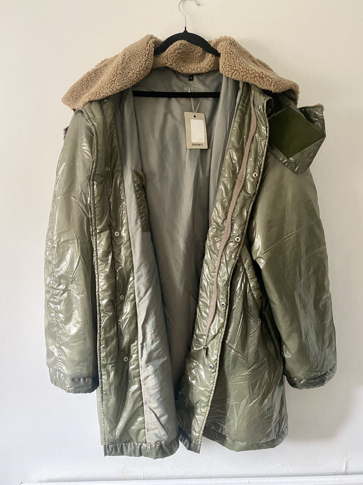Yeezy Yeezy Season5 Oversized Micro Ripstop M51 Parka fits XL Size US XL / EU 56 / 4 - 1 Thumbnail