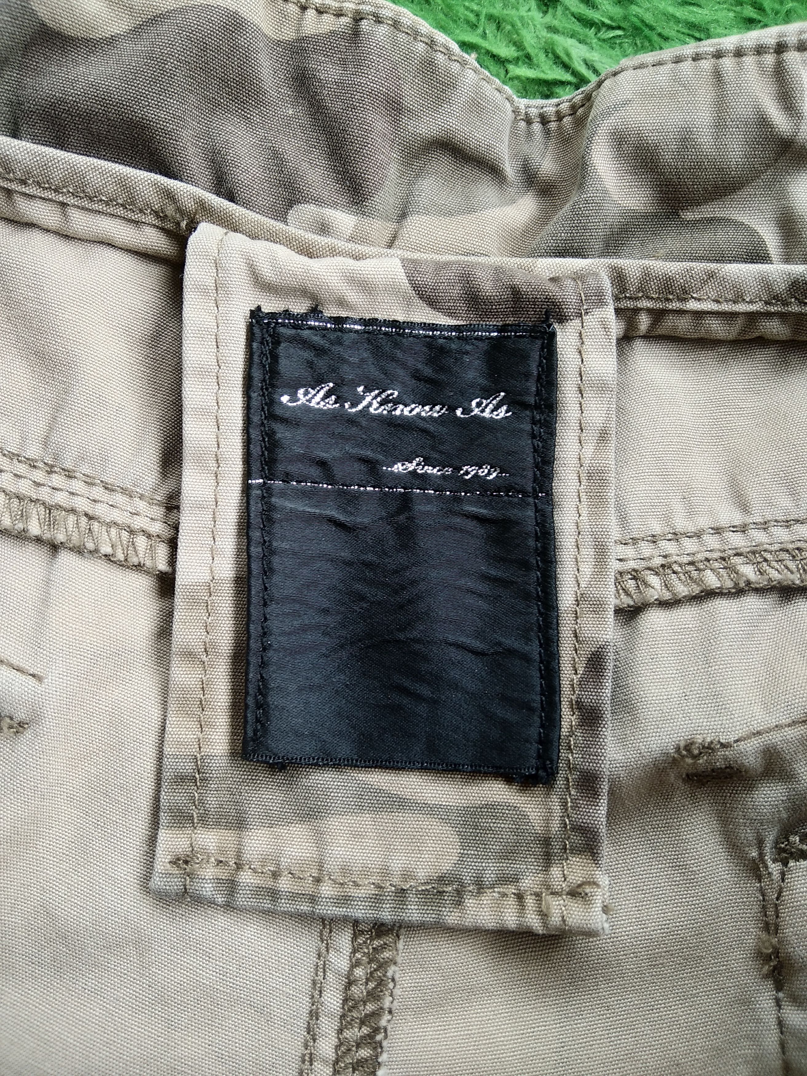 If Six Was Nine × KMRii × Le Grande Bleu (L.G.B.) As Know As Japan Camo Super Wide Leg Bondage Pants Size US 32 / EU 48 - 10 Thumbnail