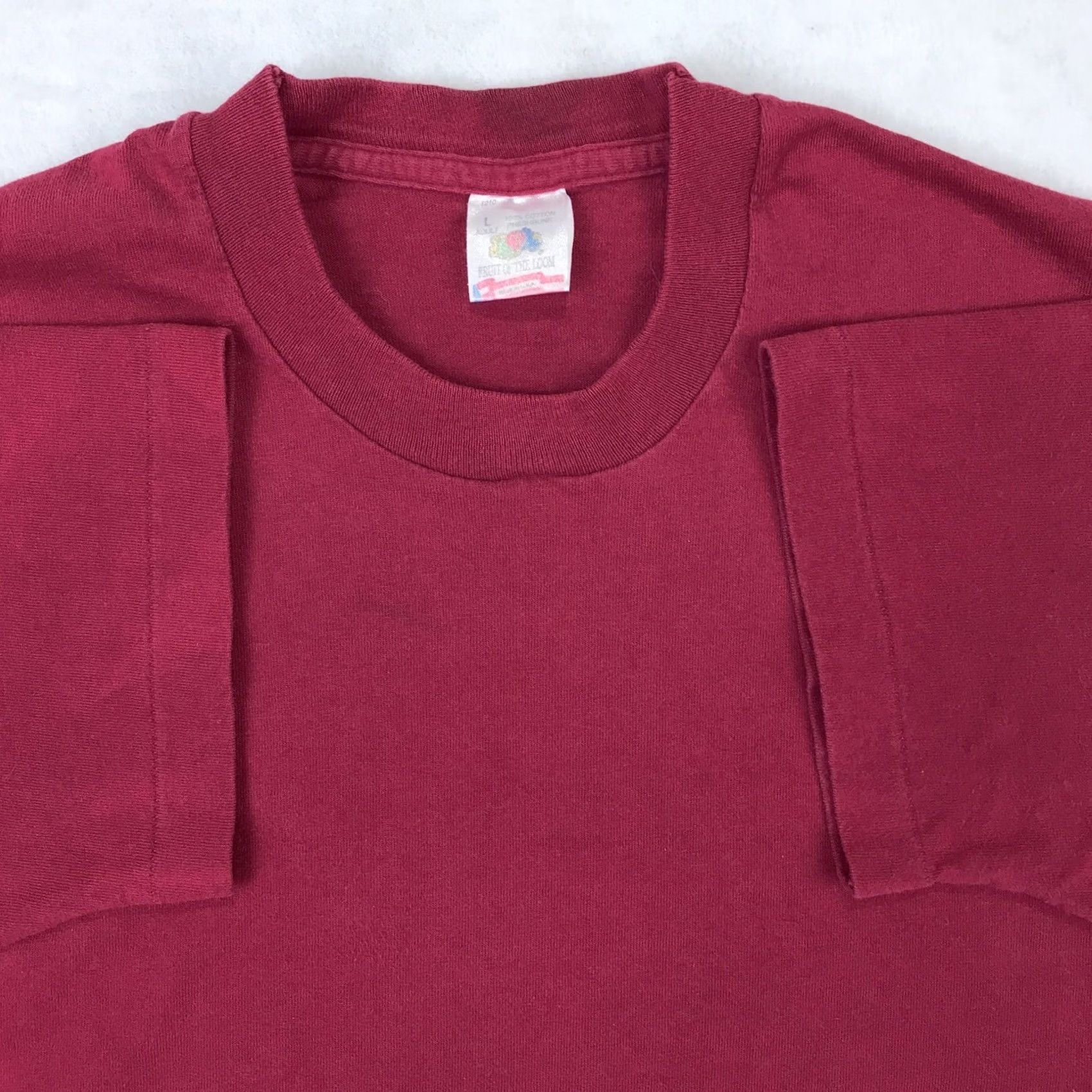 Fruit Of The Loom VINTAGE Fruit of the Loom T-Shirt Men 80s Red Cotton Short Sleeve Crew Neck Medium/M Size US M / EU 48-50 / 2 - 5 Thumbnail