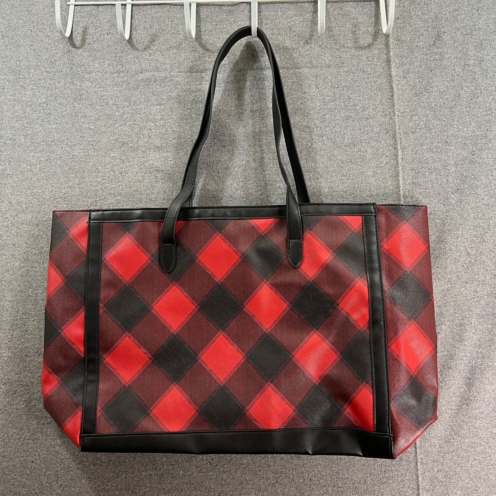 Victoria's Secret Victoria's Secret Women Red Plaid Handbags Size ONE SIZE - 2 Thumbnail