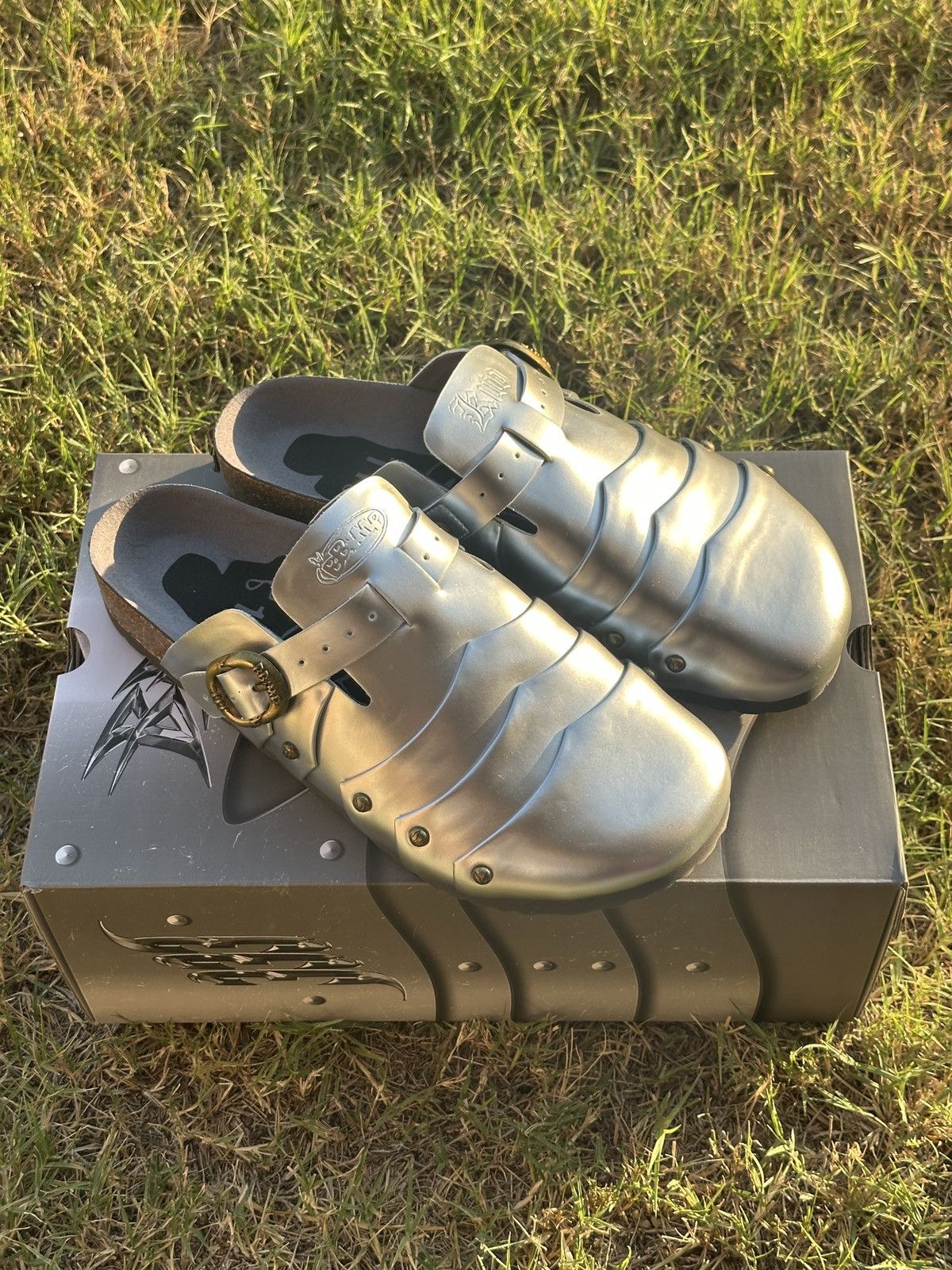 Other Shiny Armour Slipper Size US 11 / EU 44 - 2 Thumbnail